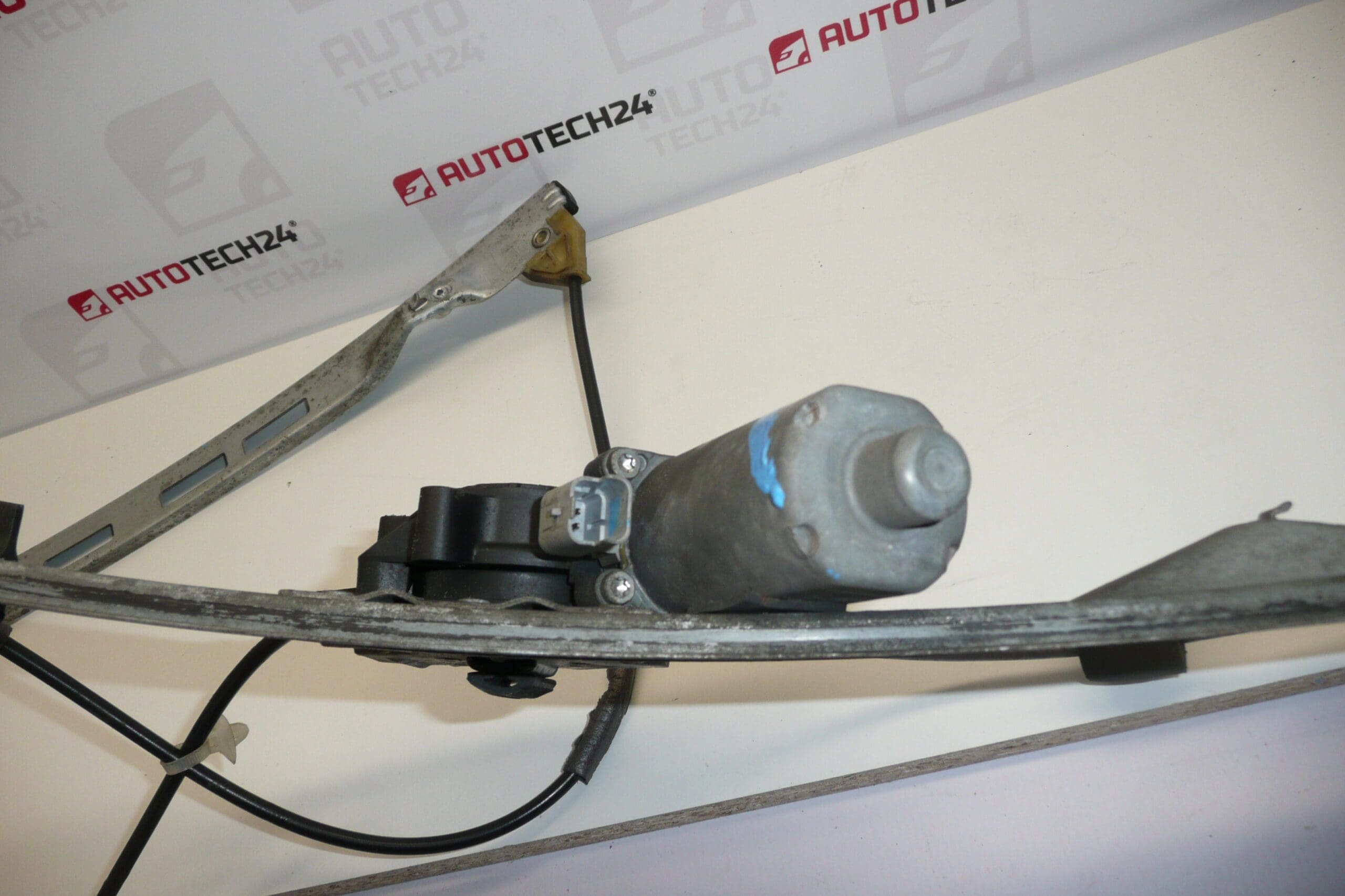 Extractor Peugeot 206 9222F8 delantero derecho