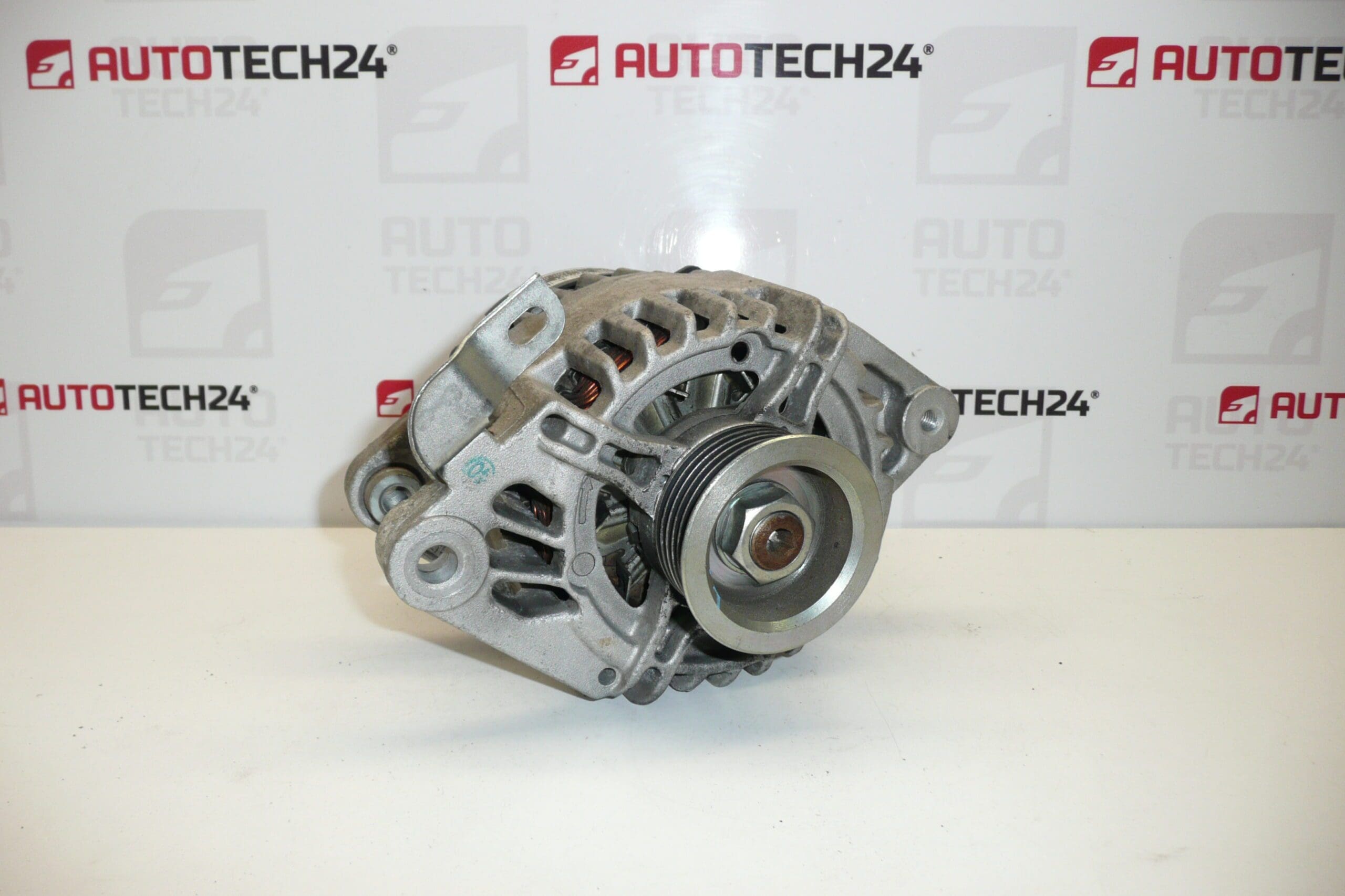 Citroën C1 Peugeot 107 27060-0q020 Alternador