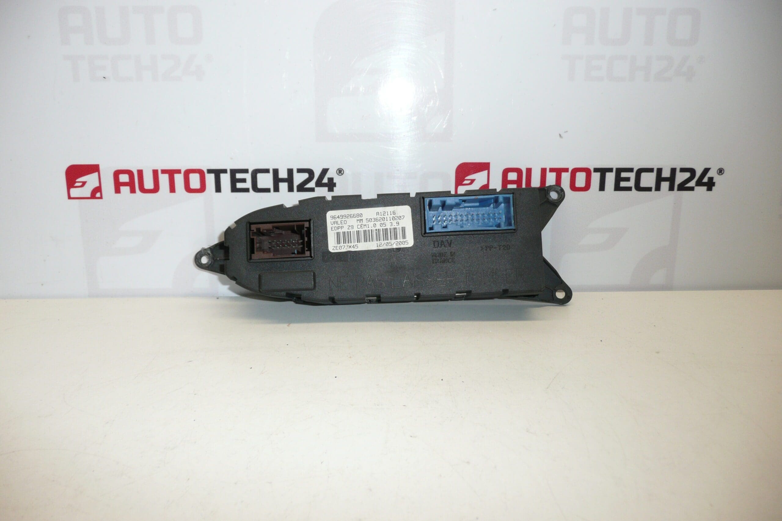 ECU puerta Peugeot 607 9649926680