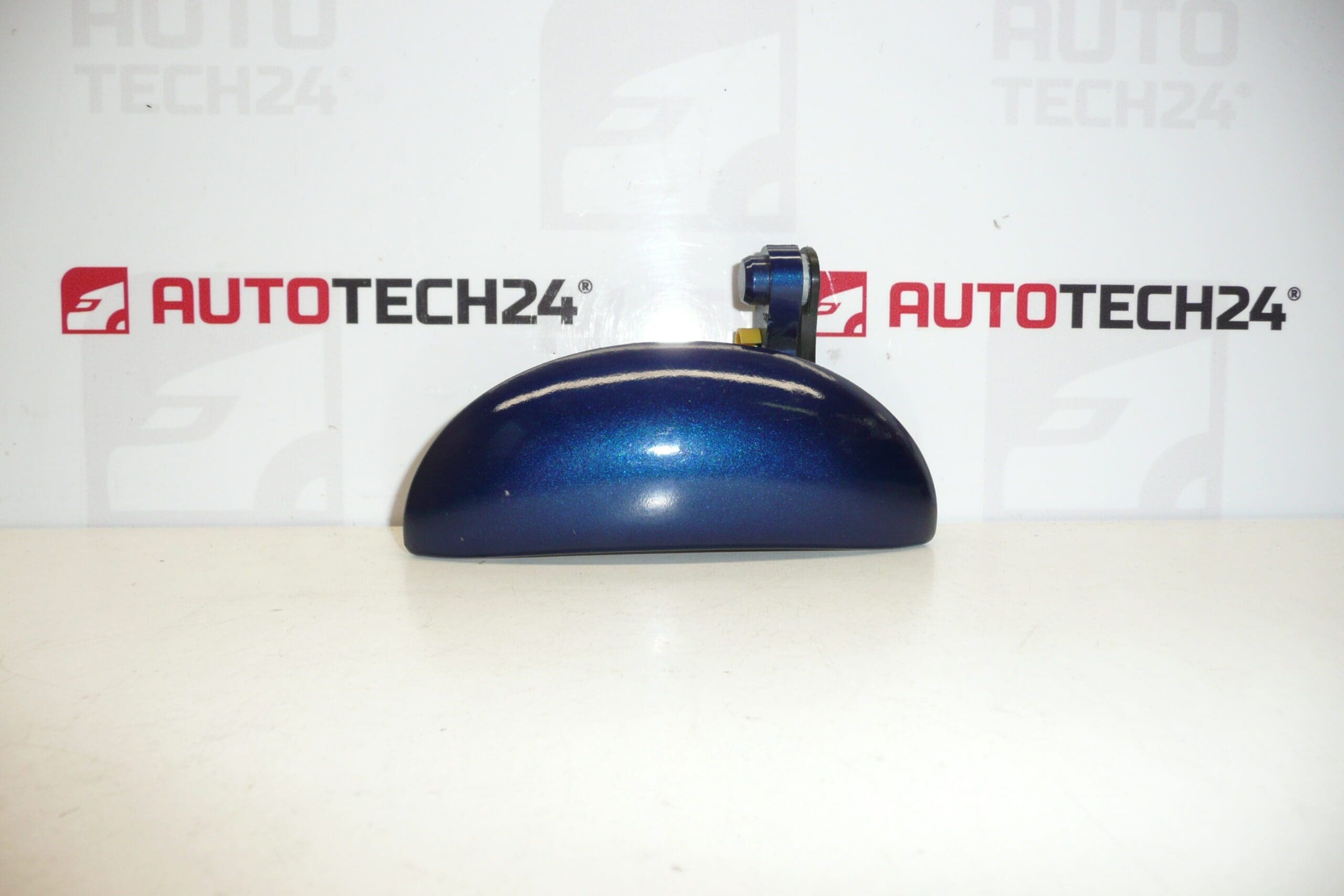 Manija de la puerta delantera izquierda Citroën C1 Peugeot 107 azul met. 9101AK