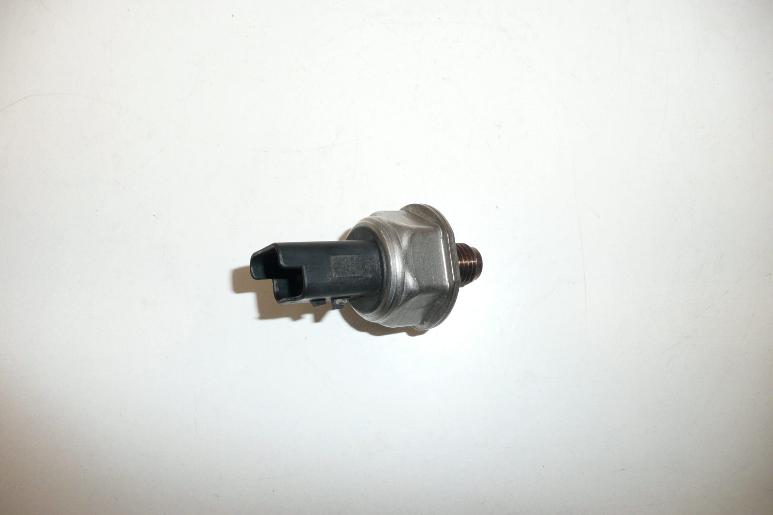Sensor de presión de combustible Citroën Peugeot 9653981180
