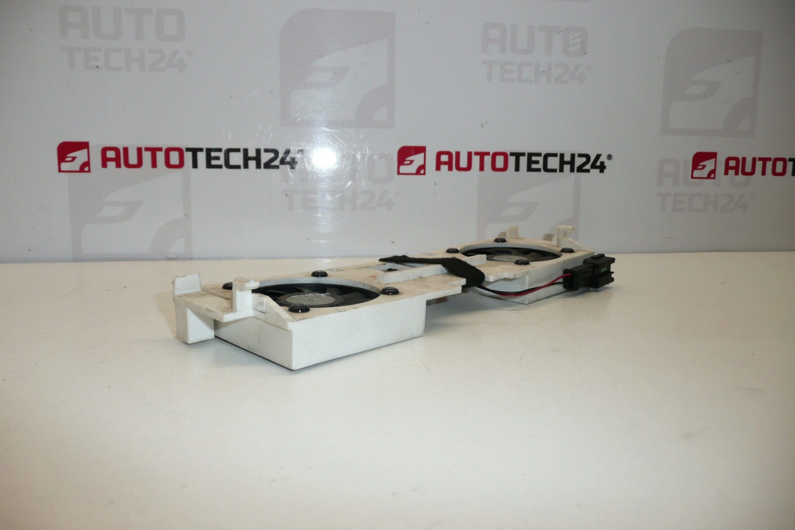 Modulo de refrigeración de autorradio Citroën Peugeot 9654090280 9641259880 6560JN