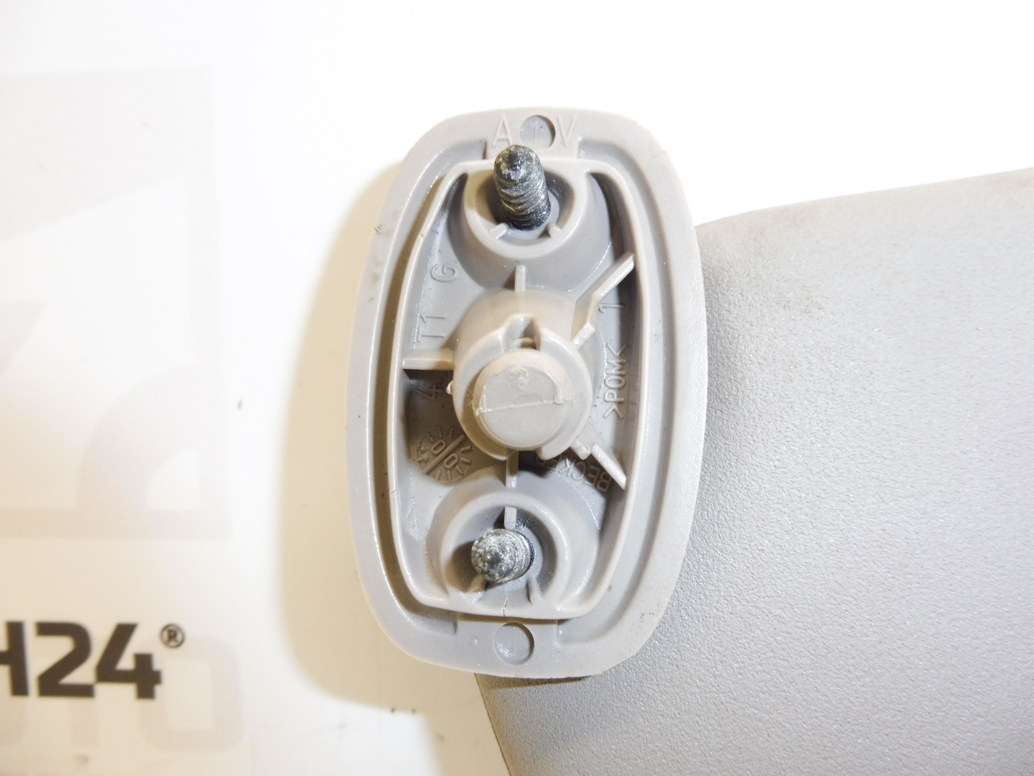 Parasol izquierdo Citroën Peugeot 8143EP