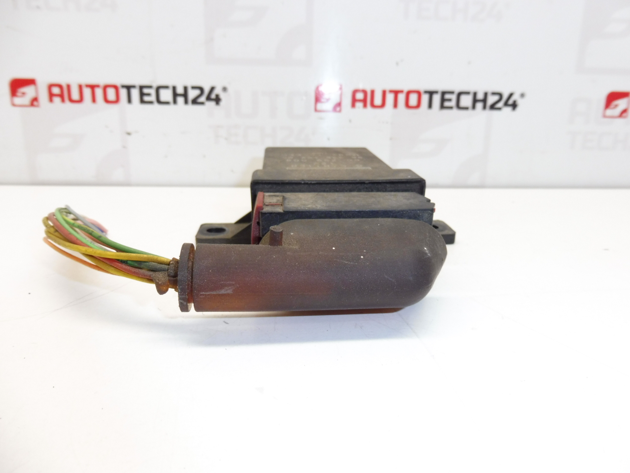 Relé Ventilador G. Cartier 9633610280 1338A1