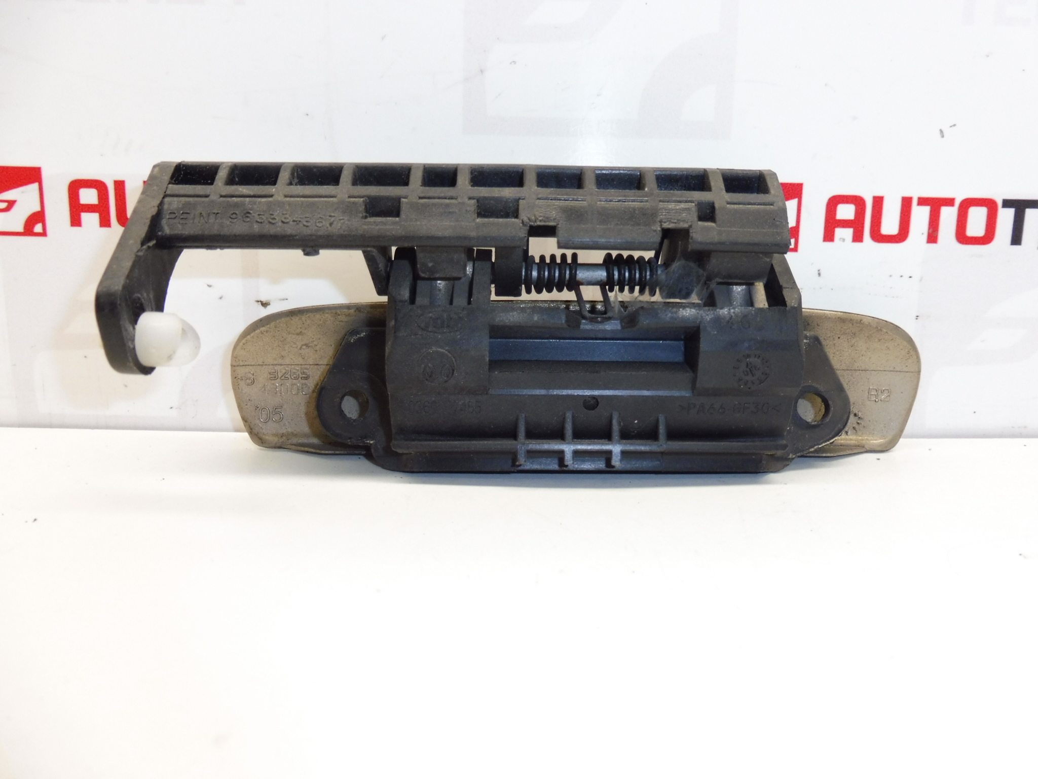 Tirador de puerta izquierdo Citroën Xsara Picasso KDDC 9101R8