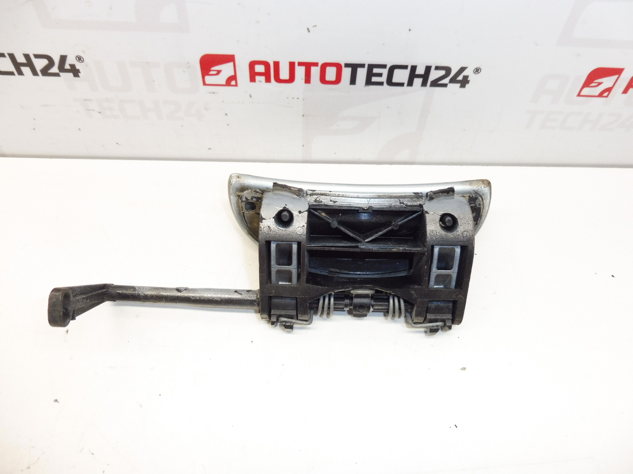 Tirador de puerta derecha delantera Peugeot 206 EYLC 9101N7