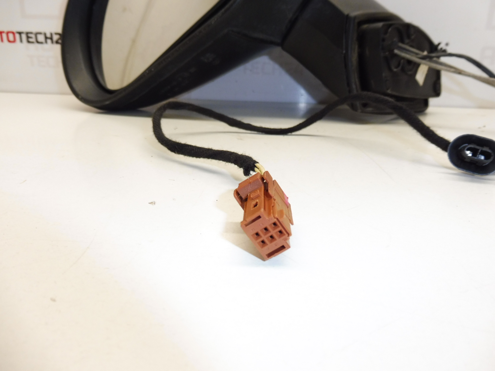 Retrovisor izquierdo Peugeot 207 KKNB 96805881XT 8149ZE