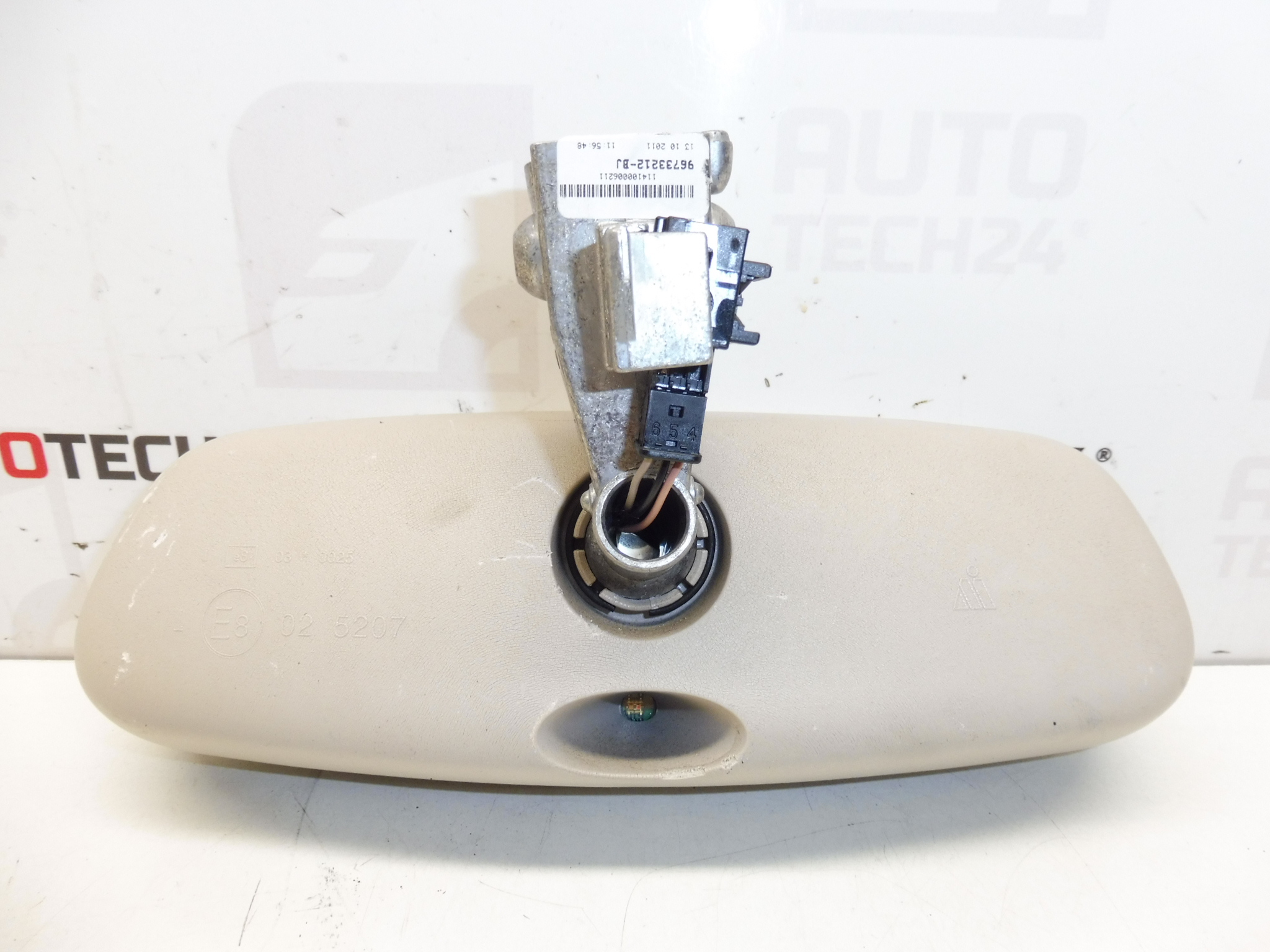 Espejo retrovisor interior con atenuación Citroën C4 8154JT