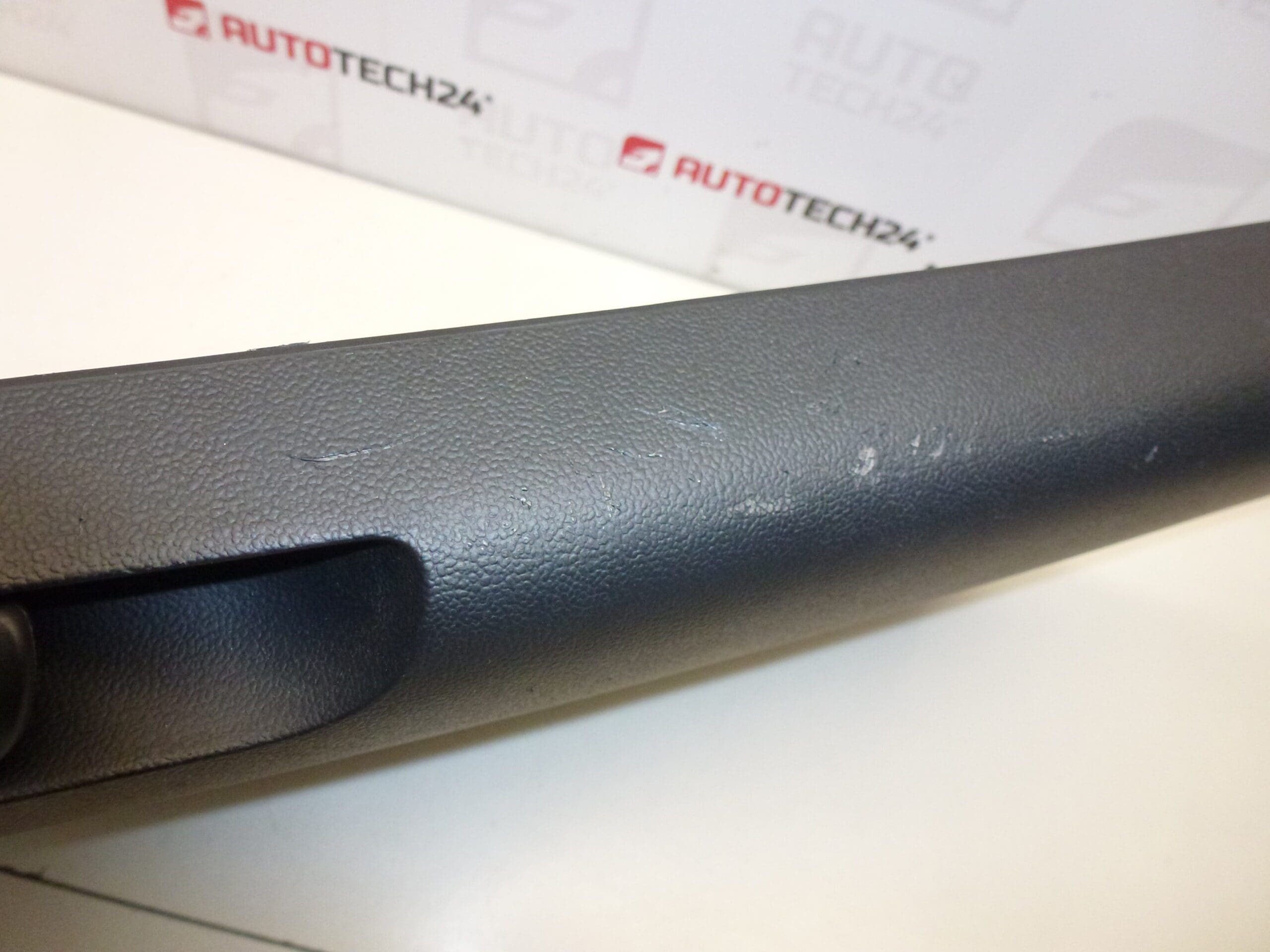 Puerta, caja portaobjetos Citroën C5 X7 16069568ZD 8226PL