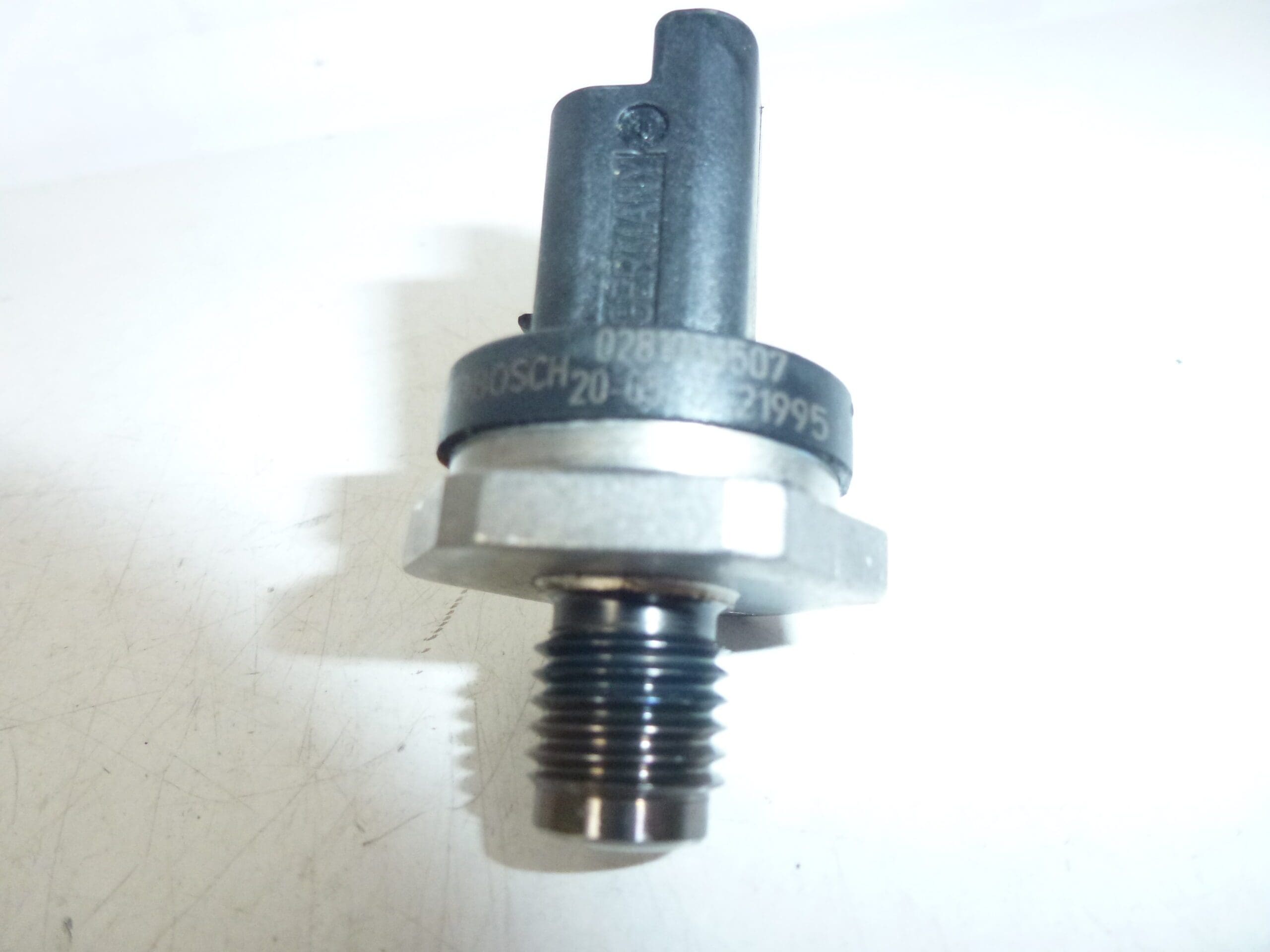 Sensor de presión de combustible Bosch 0281006507 0281002797