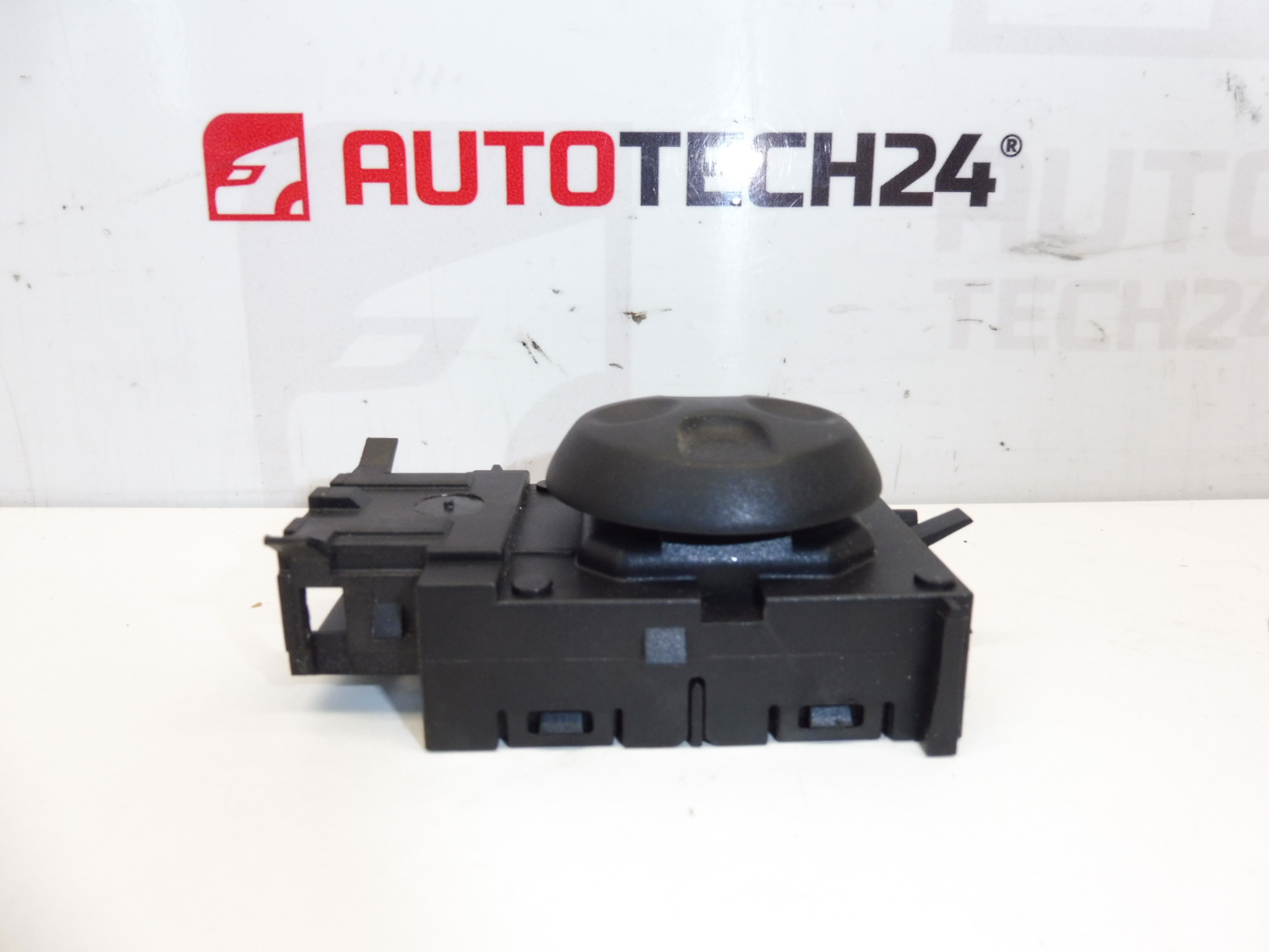 Citroën C5 X7 Mando Asiento Conductor 96602210XT 8898JC