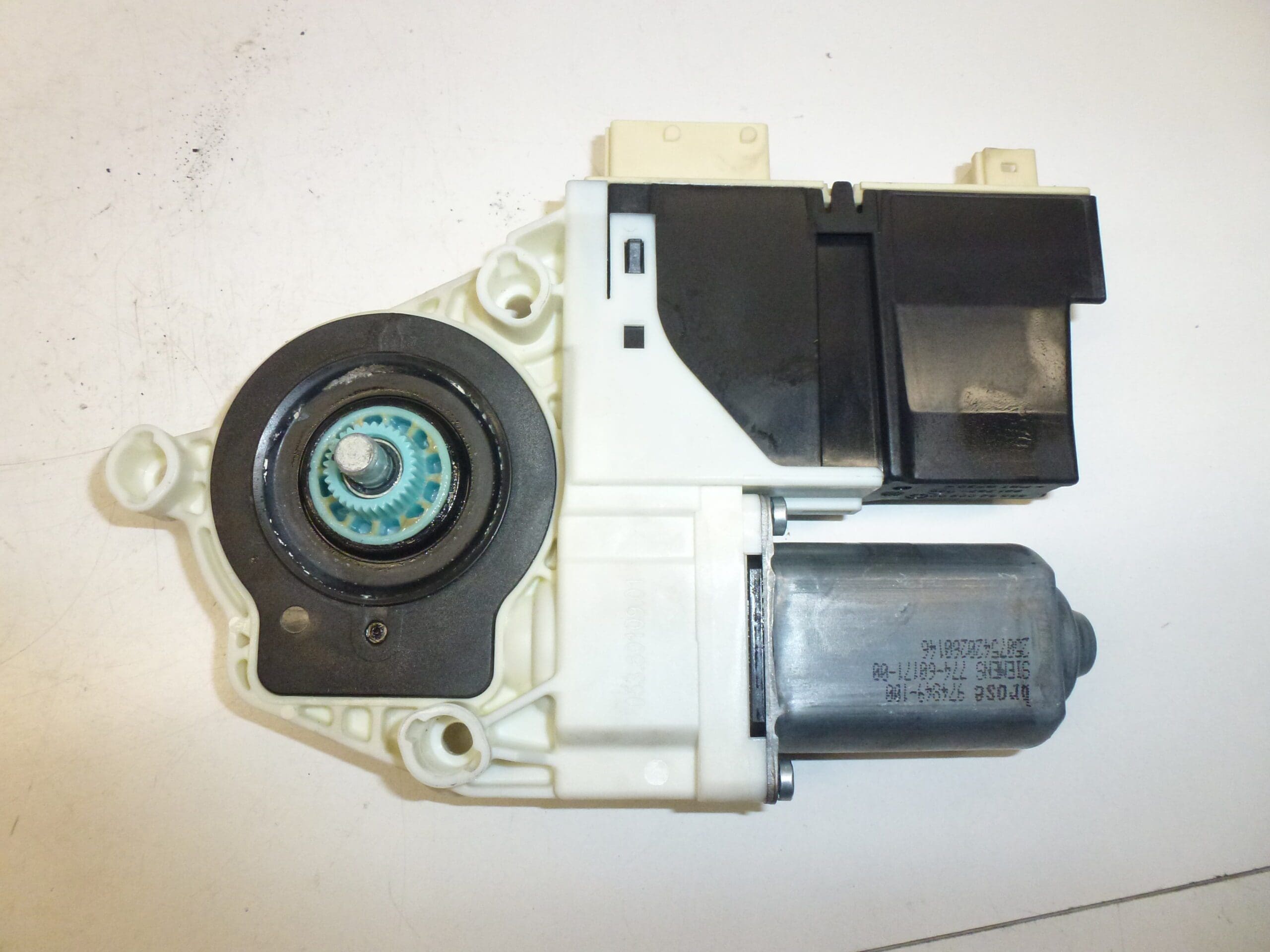 Motor elevalunas delantero izquierdo Peugeot 307 CC 9221CL