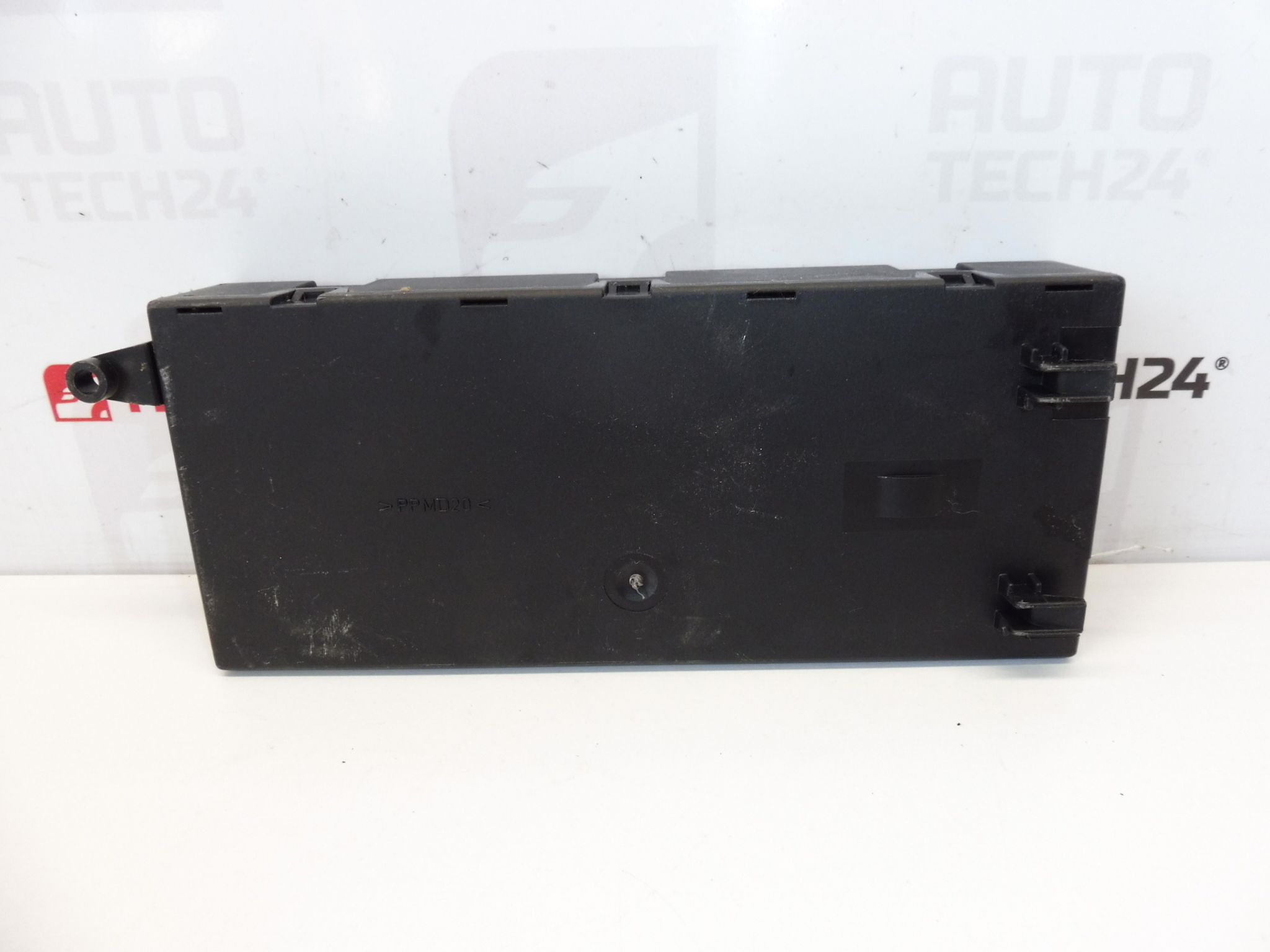 Citroën Peugeot Puerta corredera trasera ECU 1400500180 9138H4