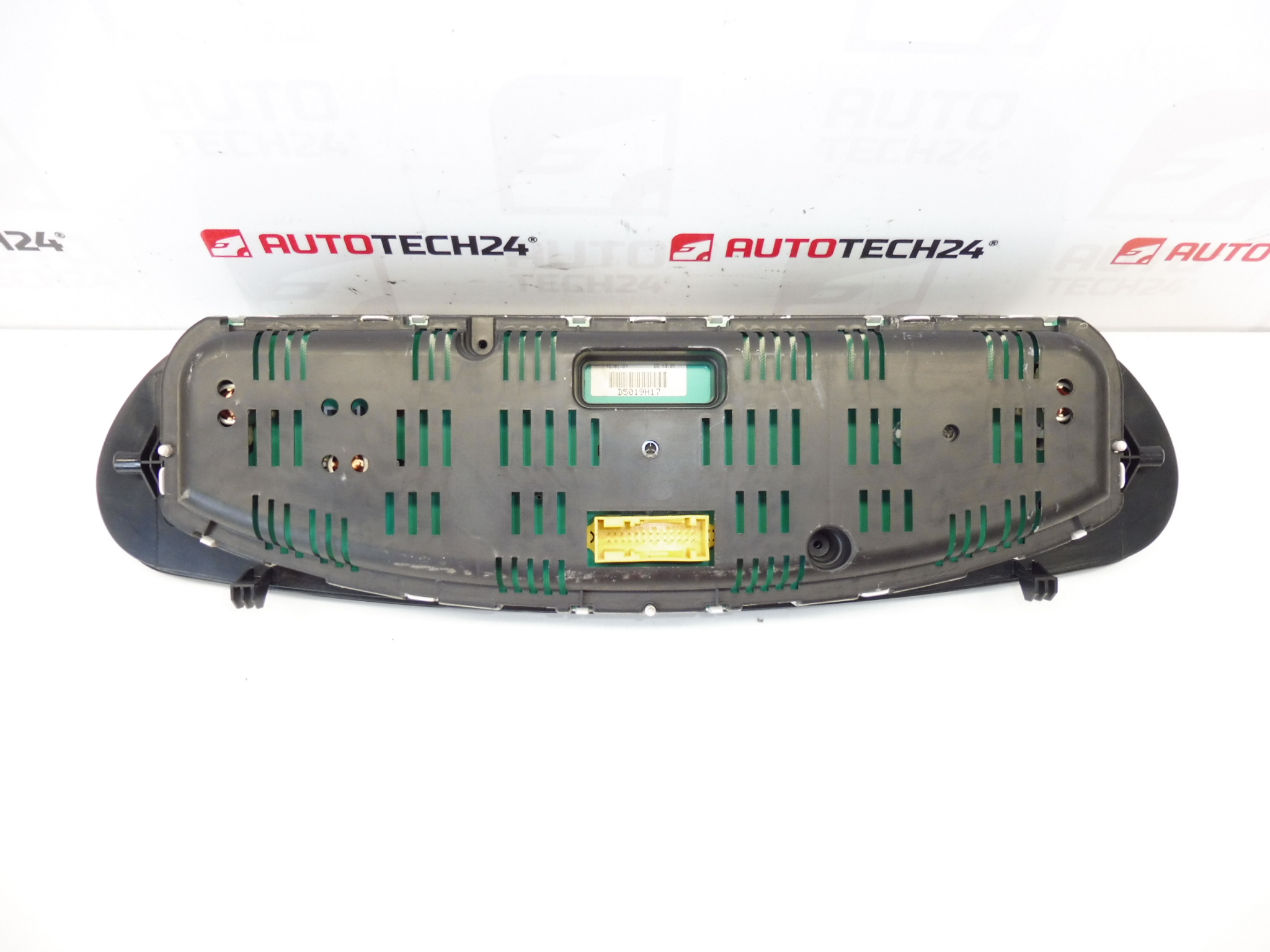 Cuentakilómetros Citroën C5 II automático 9655609180 610324