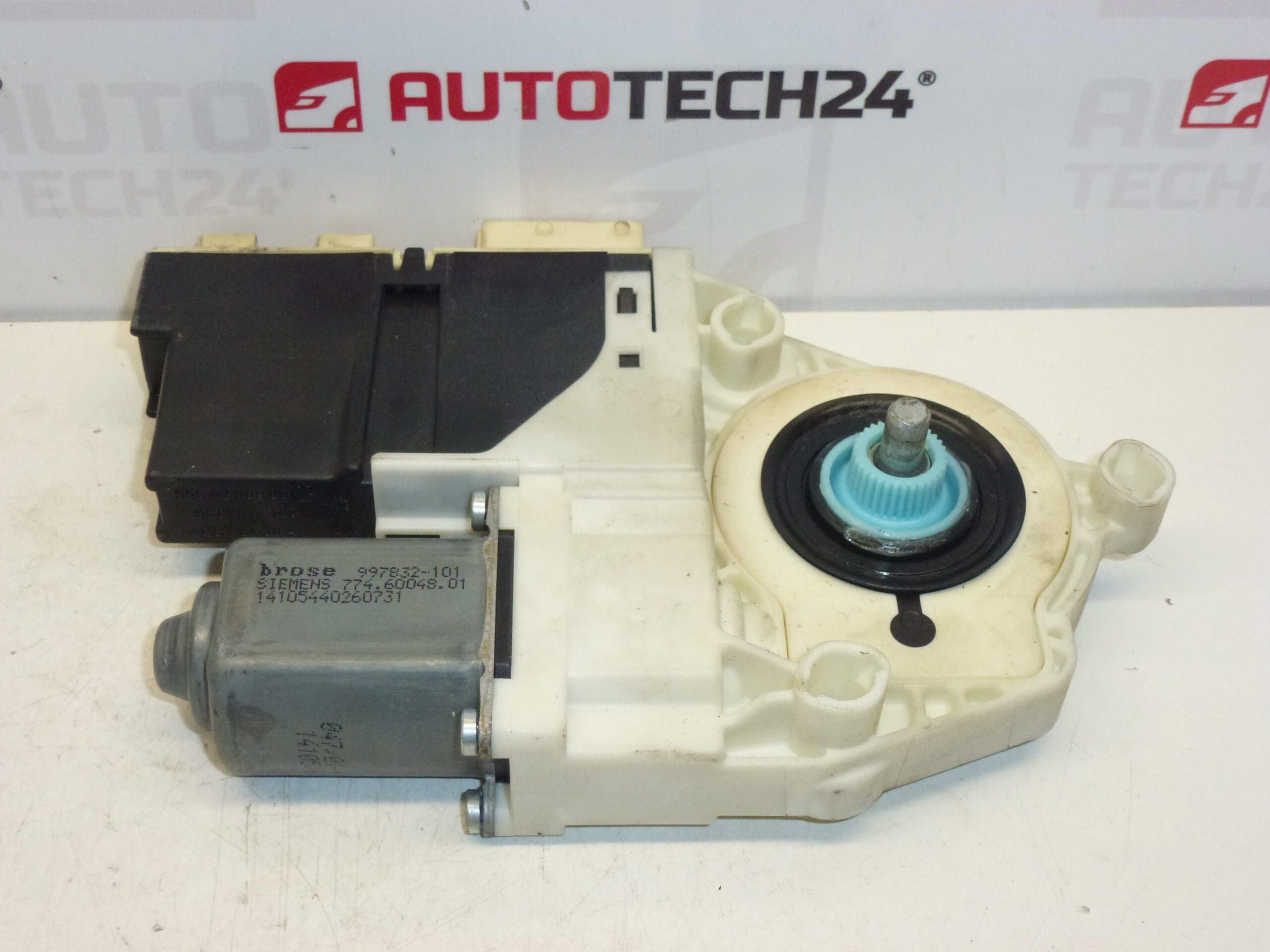 Peugeot 307 Motor De La Ventana Delantera Izquierda 9649911380 9221S7