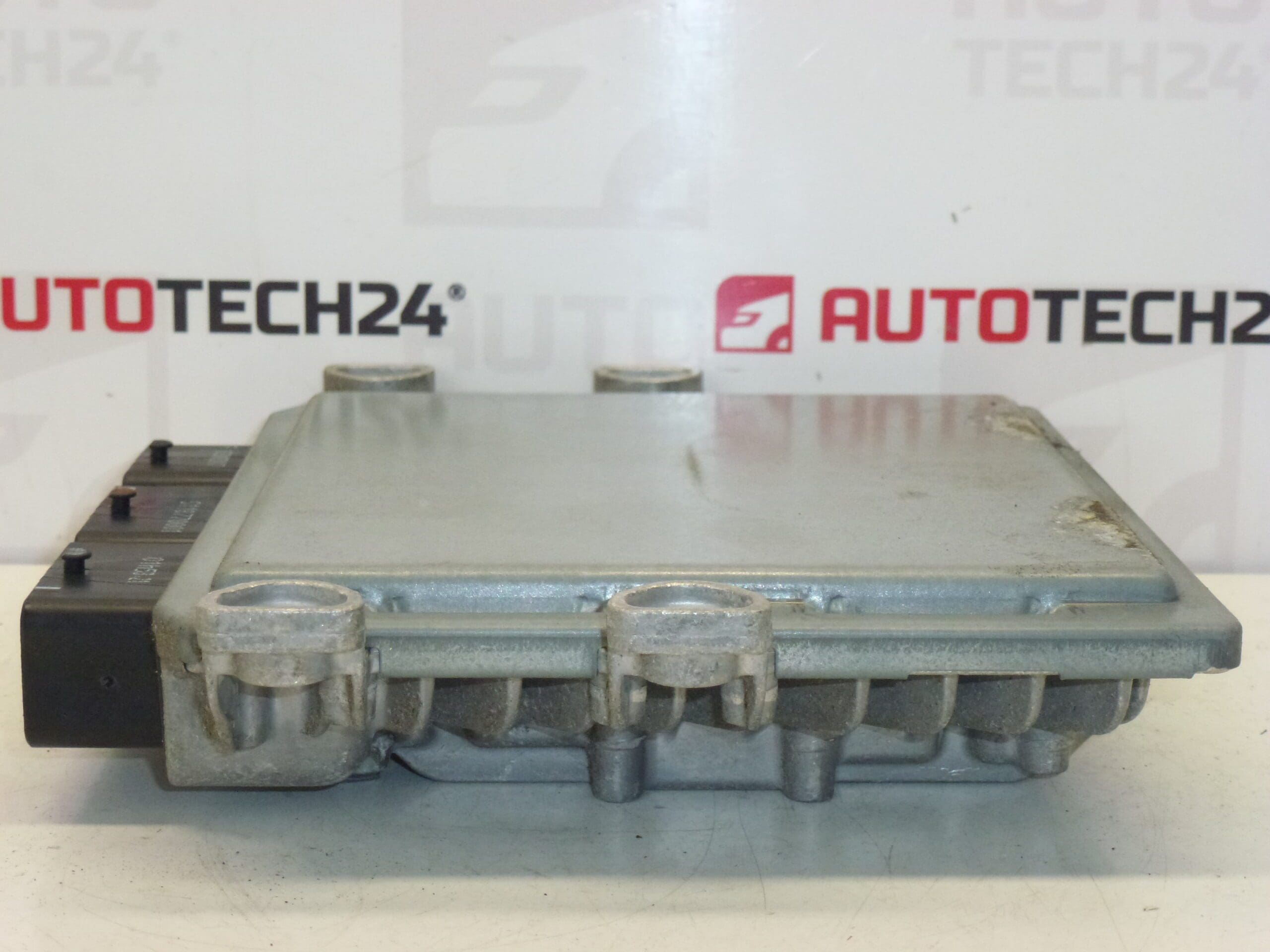 UCE Siemens VDO SID803A 5WS40615C-T 9661642180