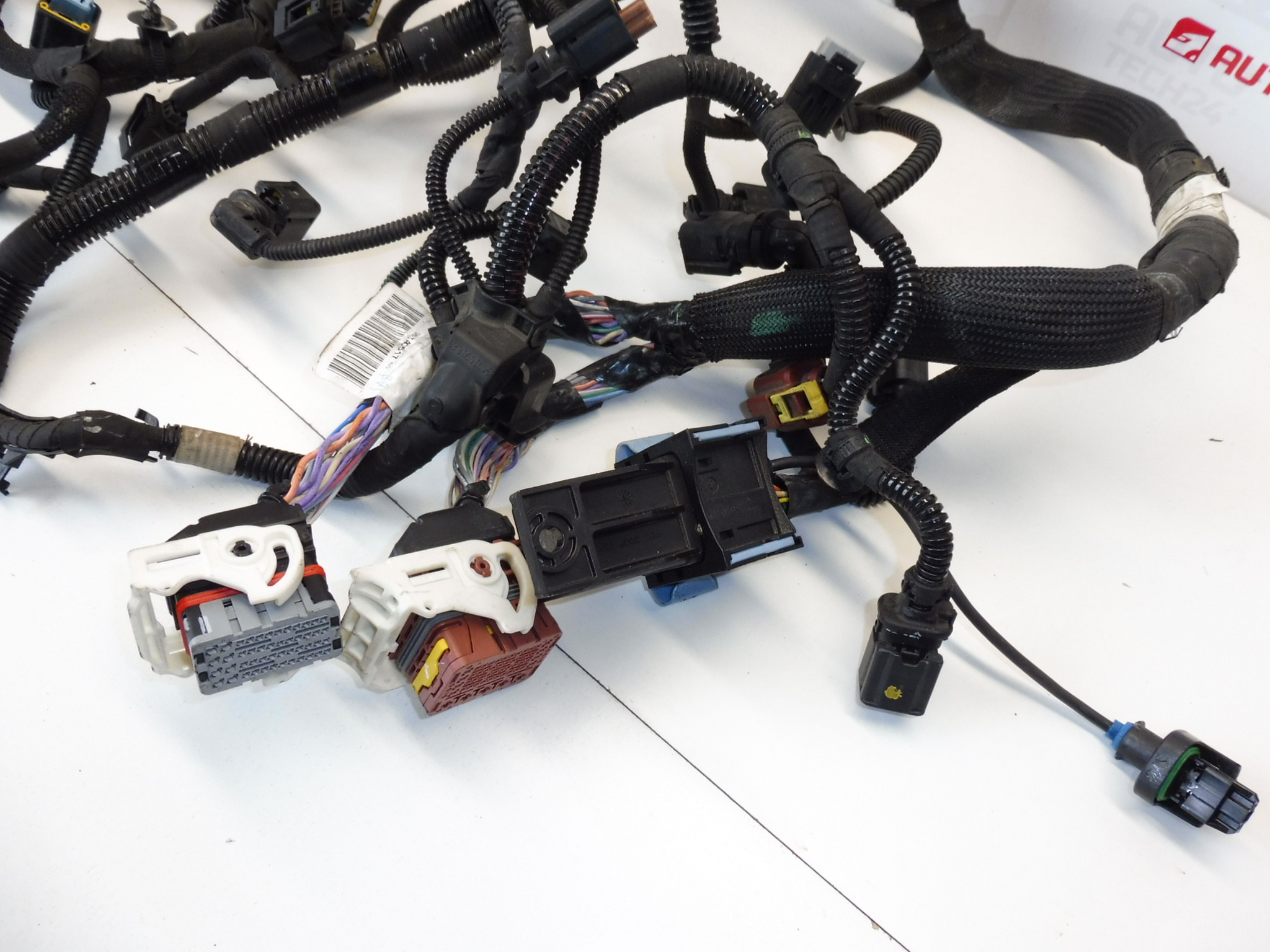 Grupo motor principal 1.6 e-HDI Citroën Peugeot 9674051780 6585L0 9678303980