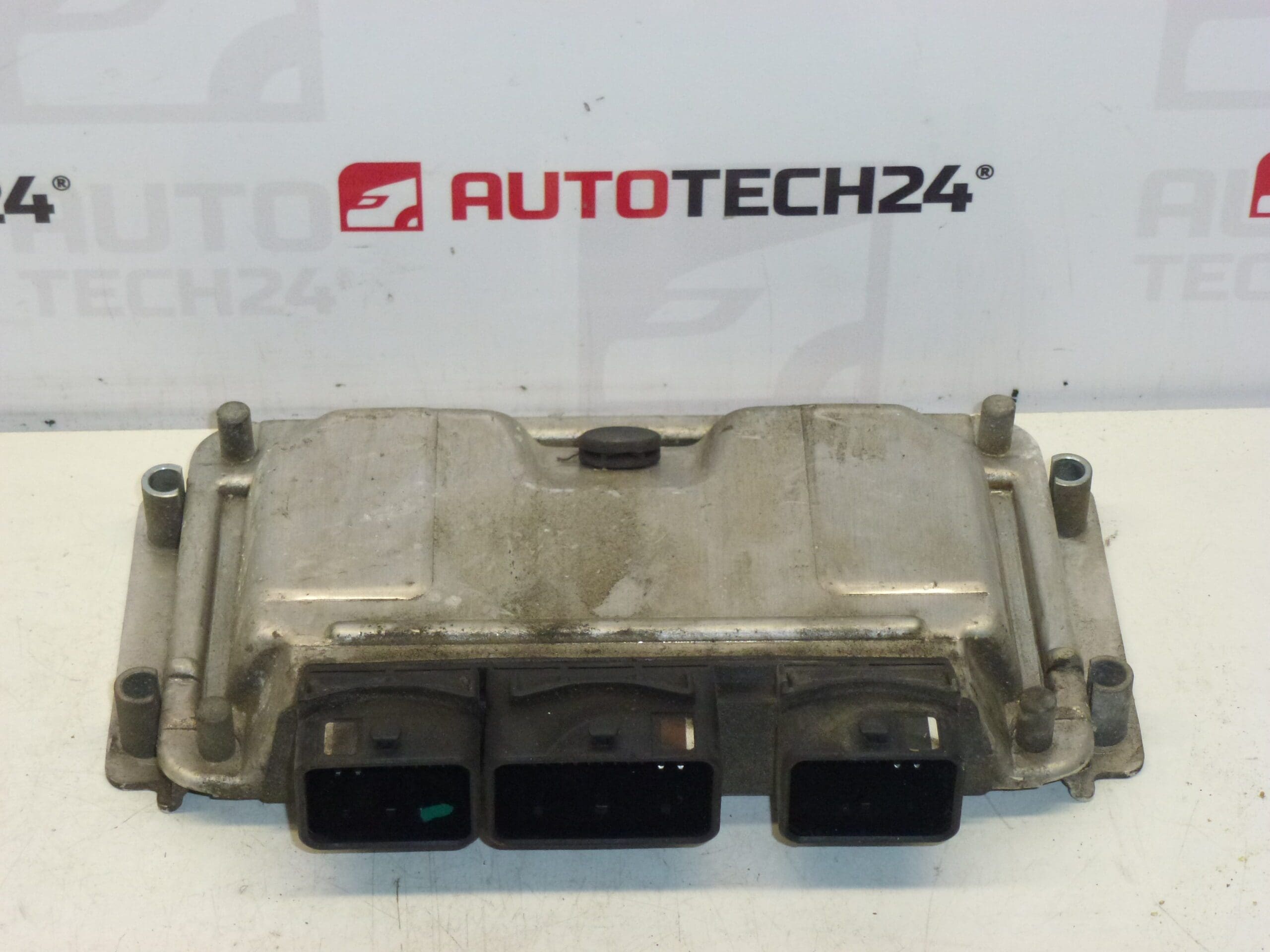 Centralita Bosch ME7.4.4 0261207860 9650347880