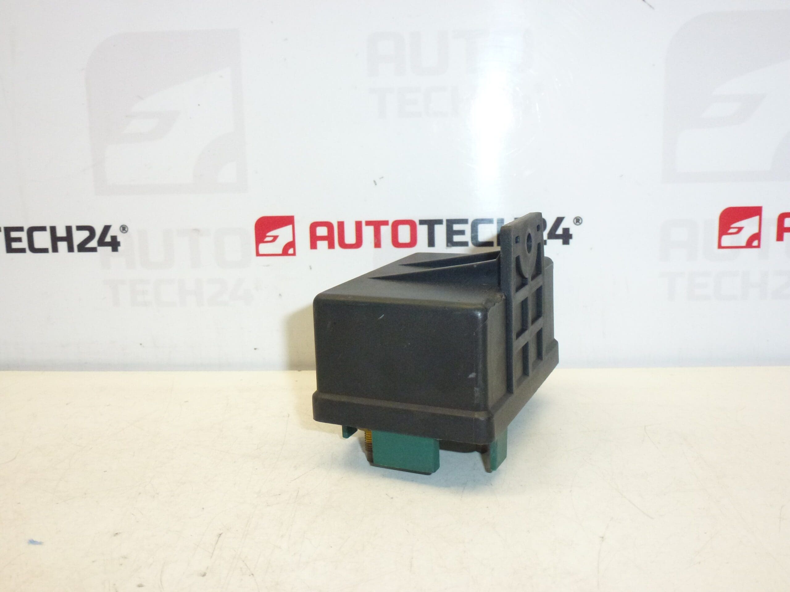 Relé incandescencia NAGARES Citroën Peugeot 9616582380