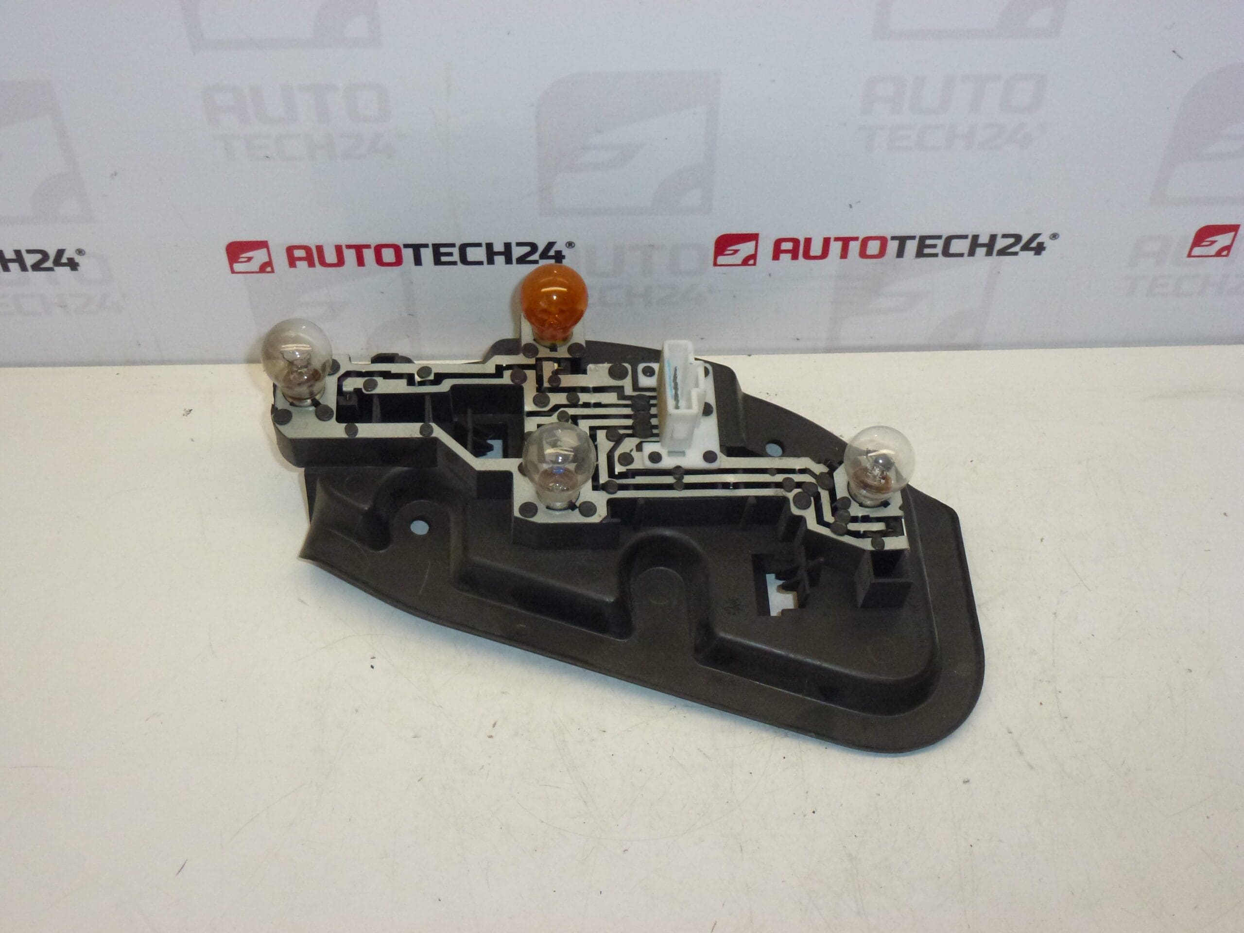 Portalámparas luz trasera derecha Citroën C5 sedán