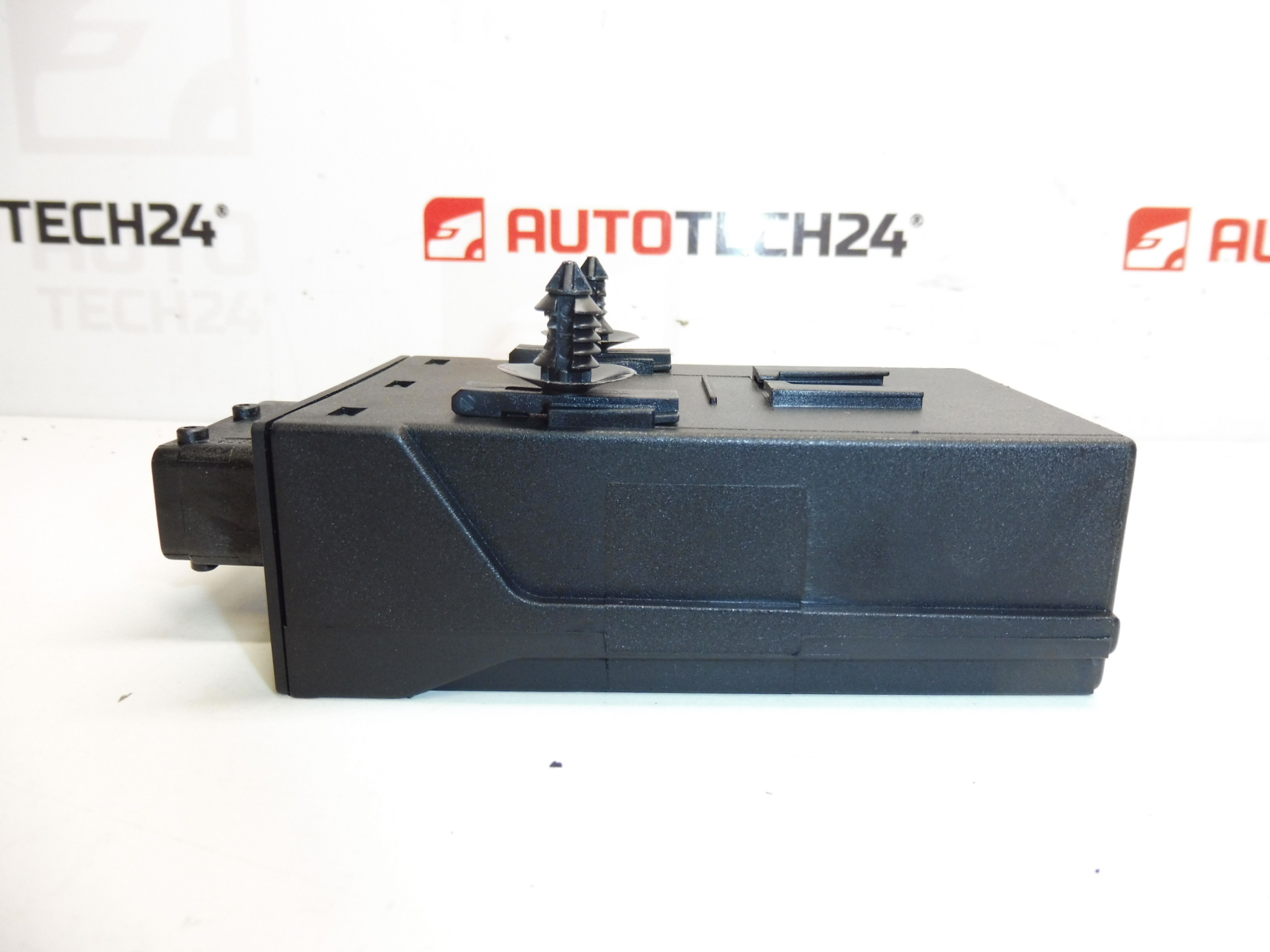 Citroën Peugeot Puerta Trasera Corredera ECU 1400043980 657046