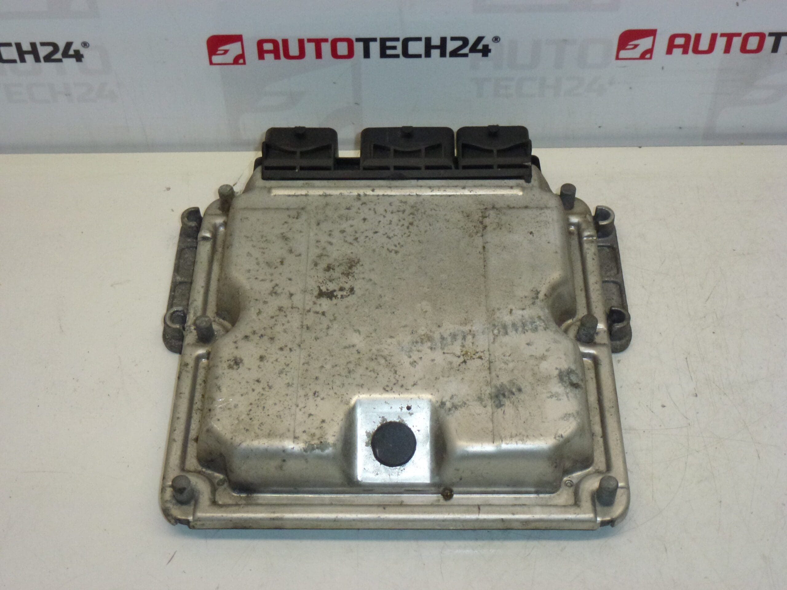 Centralita Bosch EDC15C2 0281011518 9658373180