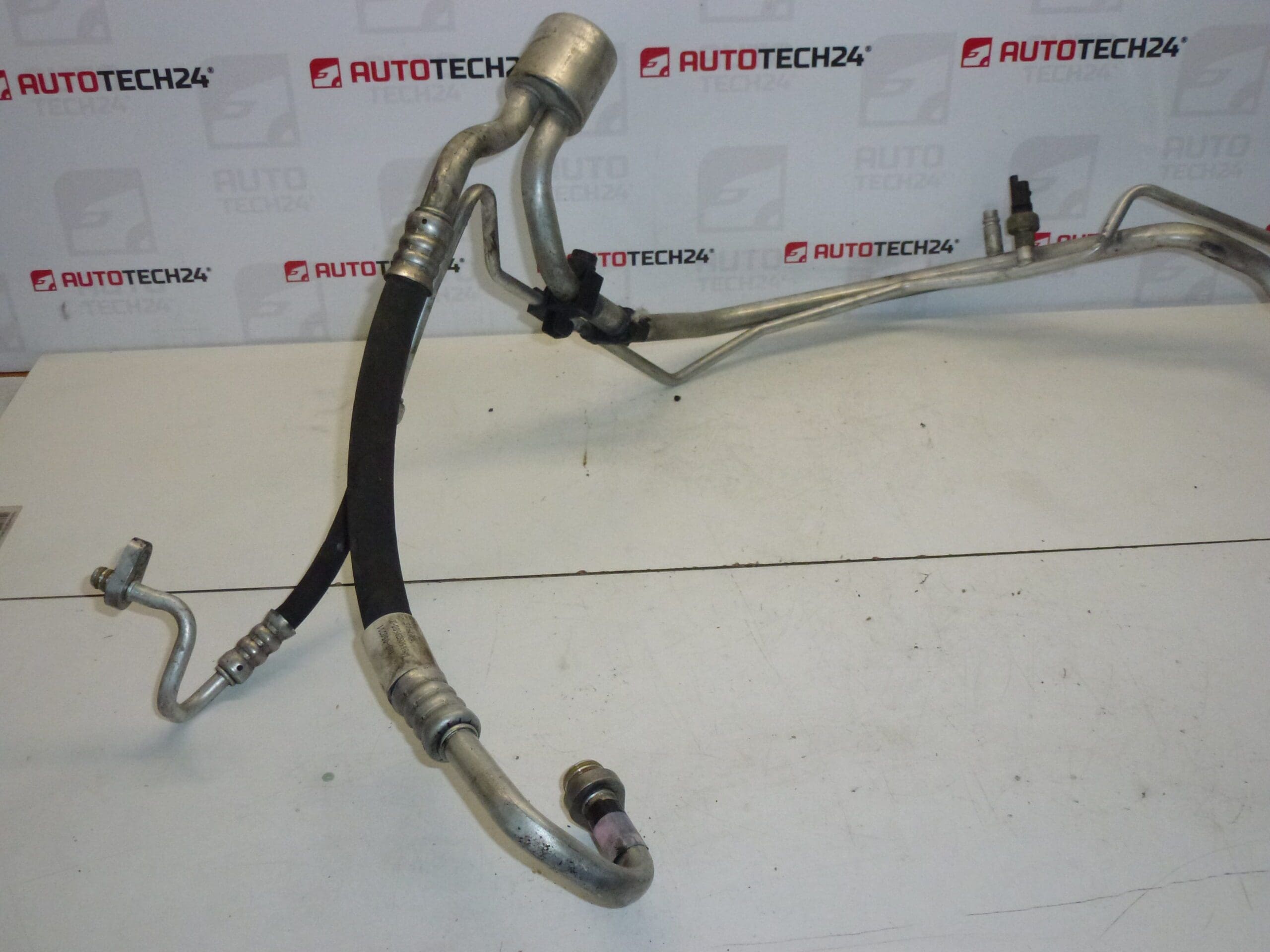 Tubo climatizador Citroën C4 Peugeot 307 9650628580 6460QH