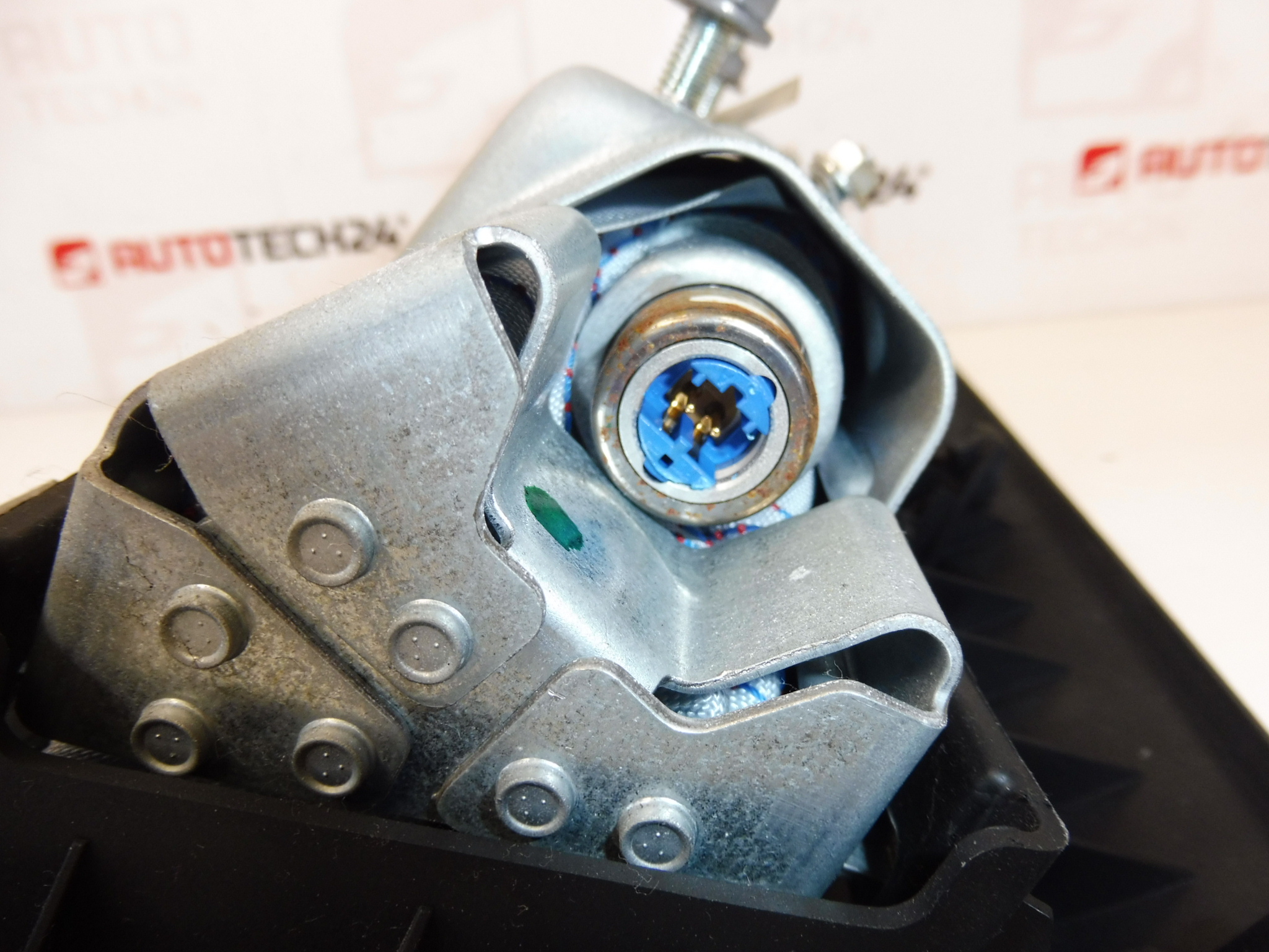 Airbag de rodilla Citroën C4 Picasso 96600568ZD 8216NW