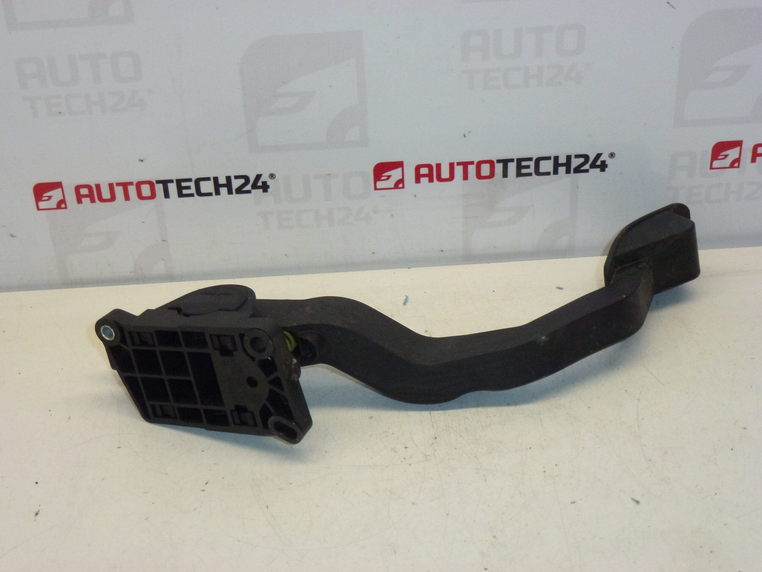 Pedal de acelerador Peugeot 206 Bosch 9645852280 0280752237 1601Q2