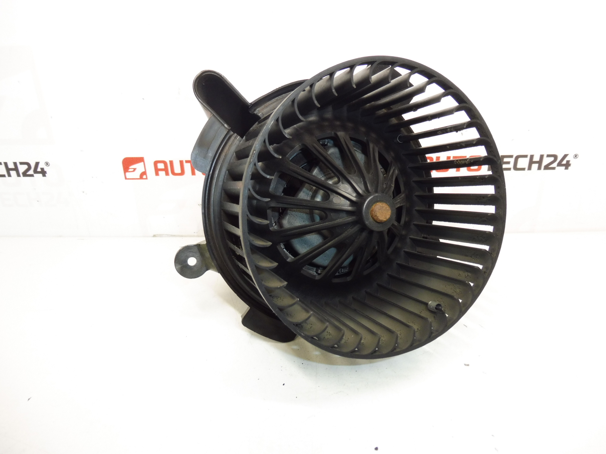 Ventilador calefactor BEHR Citroën C4 Peugeot 307 II B9506 6441Y7
