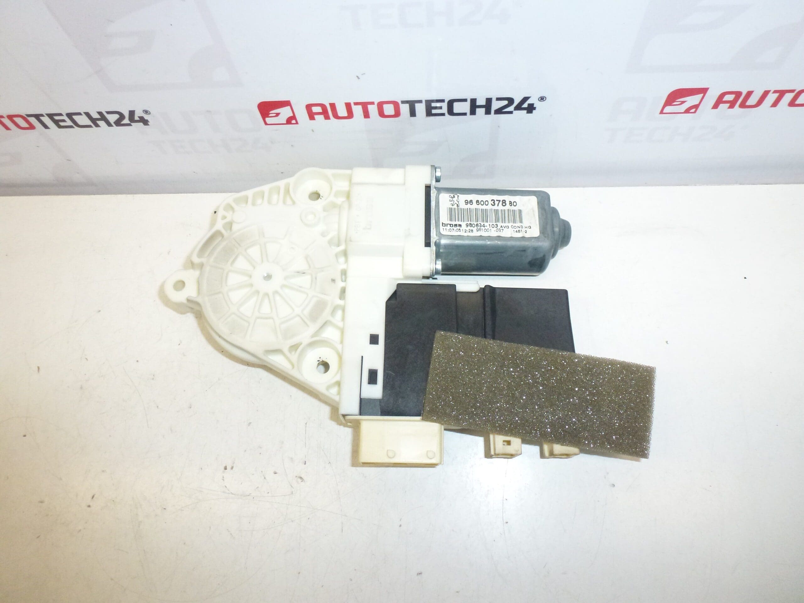 Motor elevalunas izquierdo Peugeot 307 CC 9660037880 9221CN