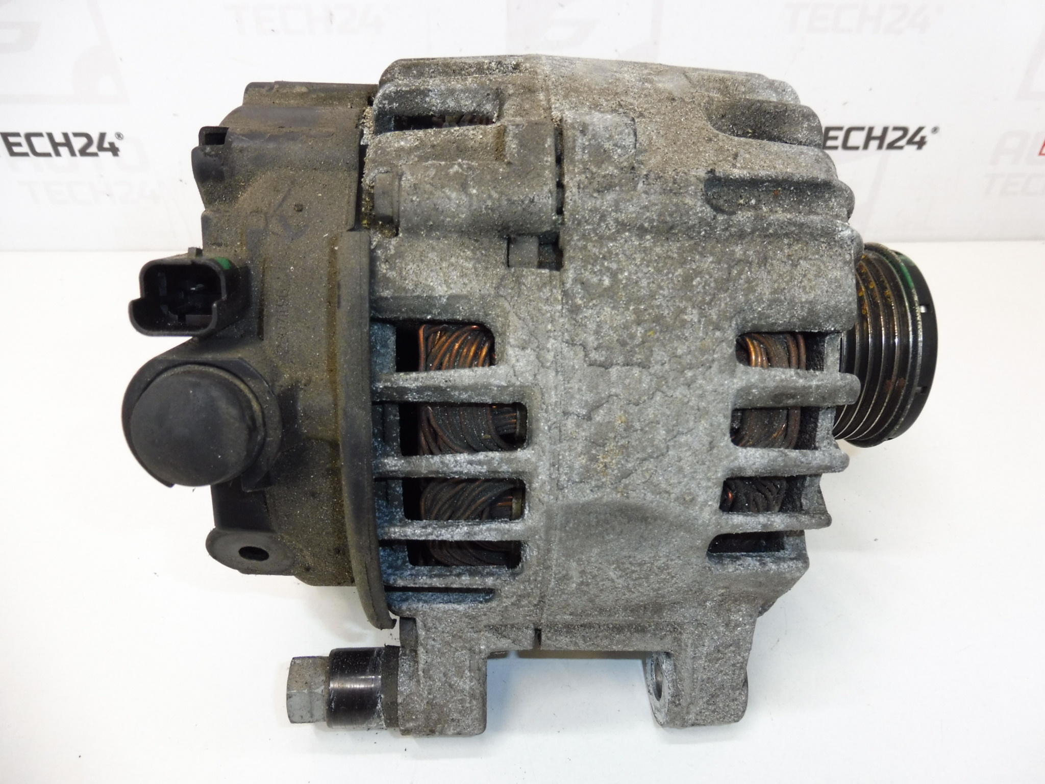 Alternador Valeo CL15 Citroën Peugeot 1.6 e-HDI 9678048880 5705KV