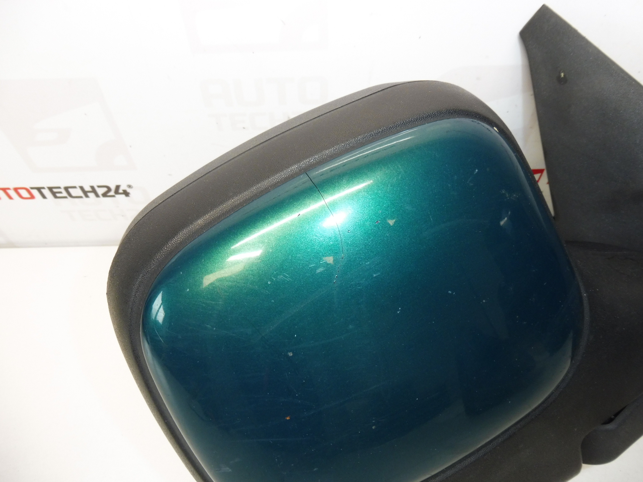 Retrovisor derecho Citroën Berlingo II eléctrico 96366861XT 8153JN KRZD