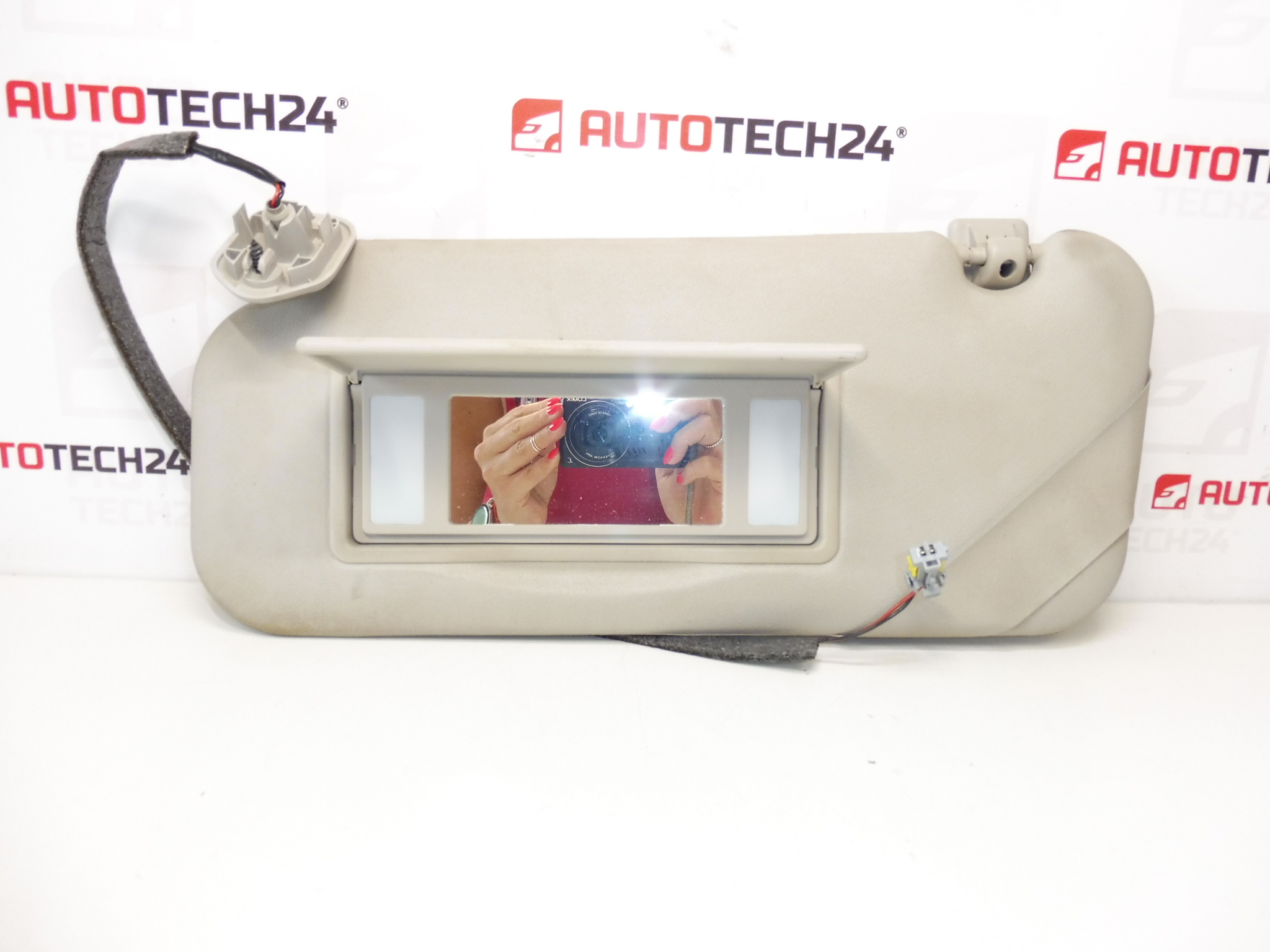 Parasol izquierdo Citroën Peugeot 8143HS