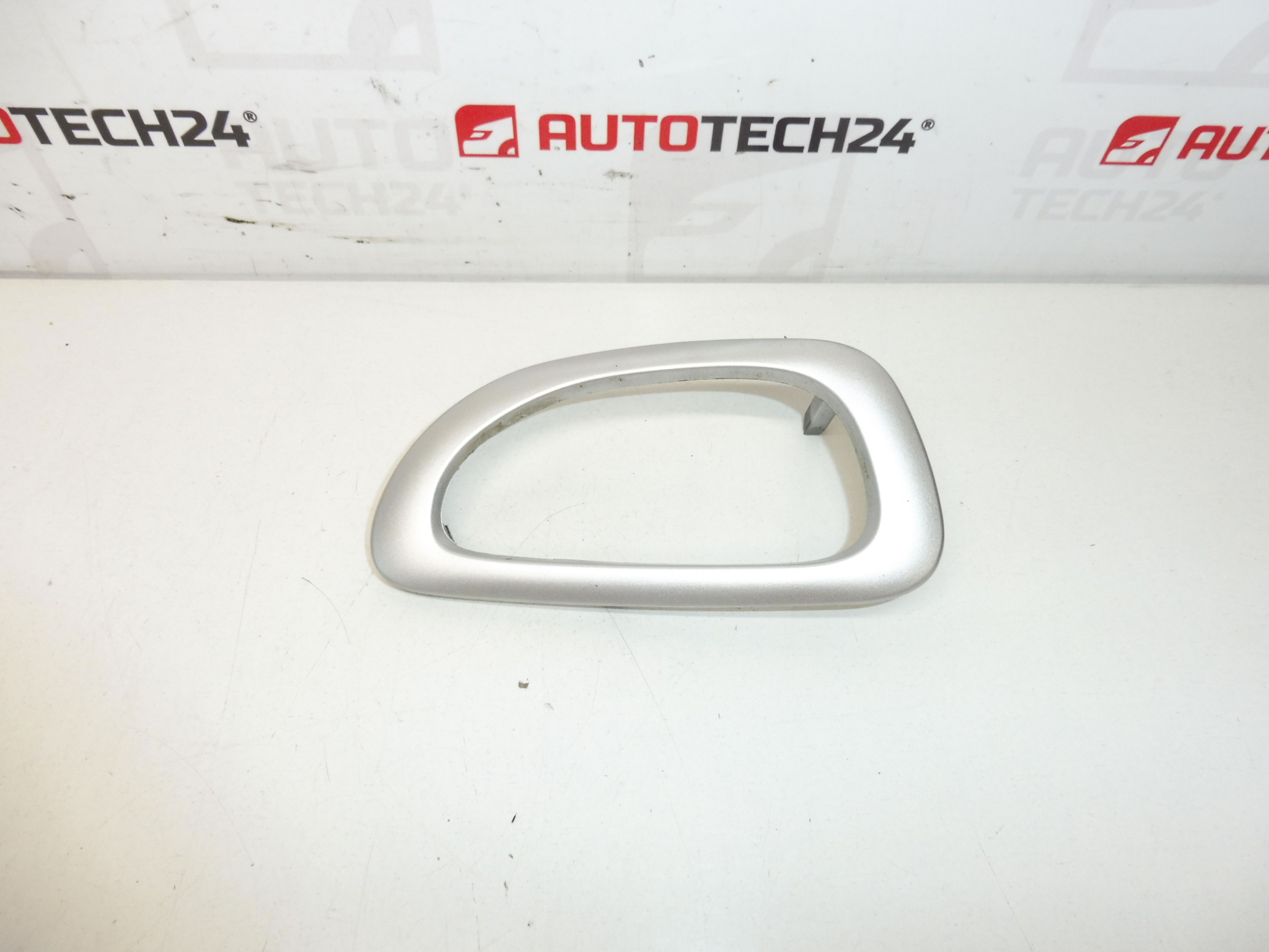 Tapa maneta interior puerta delantera derecha Peugeot 307 9634769777 9119K2