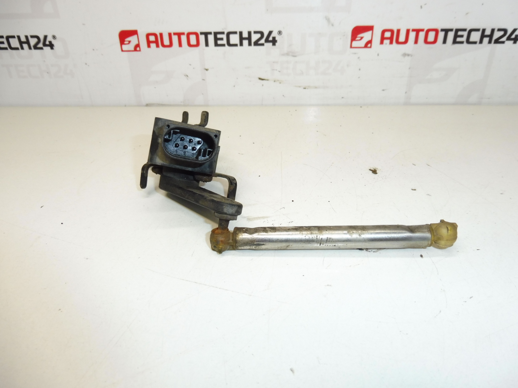 Sensor de altura Peugeot 307 1307213000 6224J4