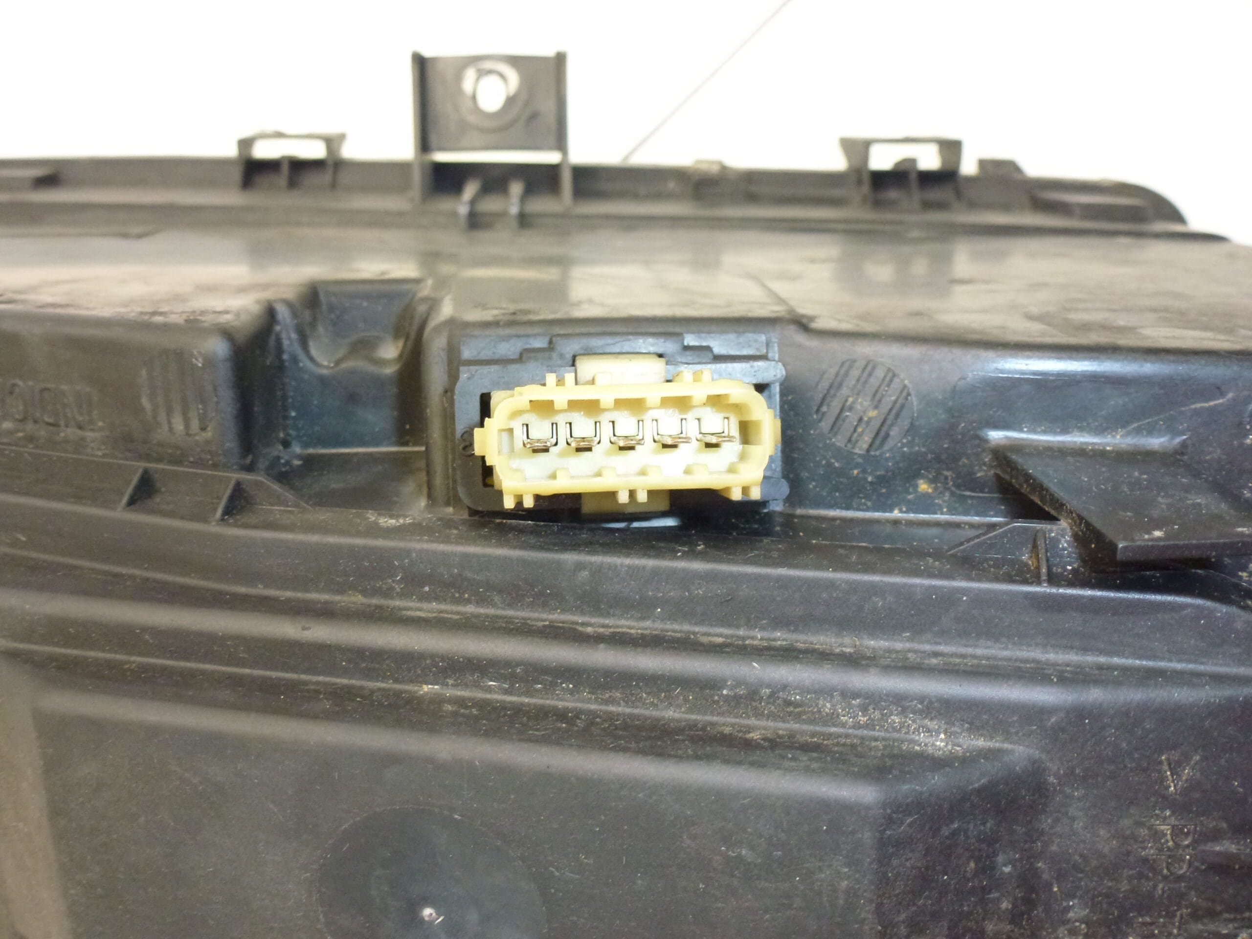 Faro delantero izquierdo Citroën Xantia 89001507 6204R9