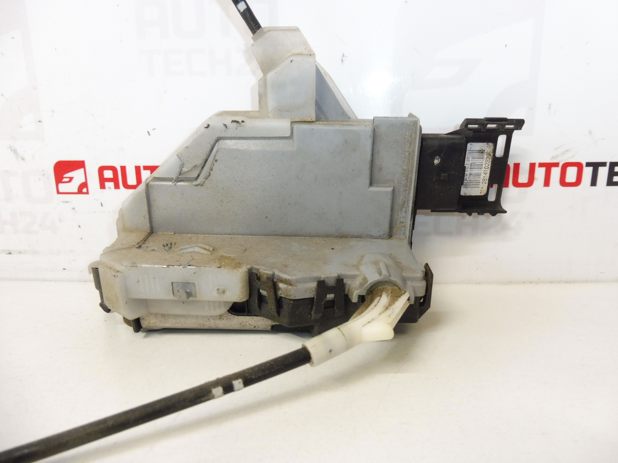 Cerradura puerta trasera derecha driver Peugeot 5008 9800624180 9138AC