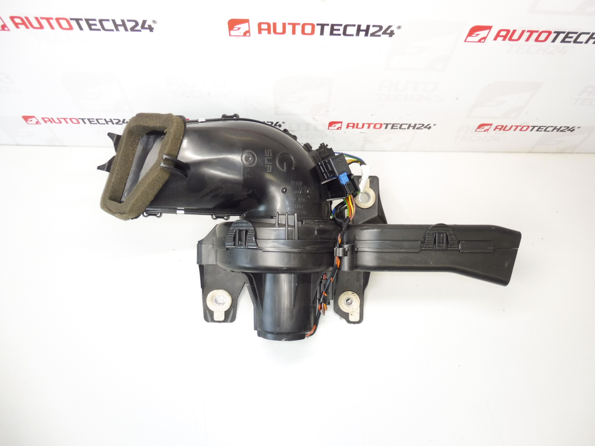 Ventilador calefactor izquierdo Peugeot 3008 5008 9683441680 T5157001 6441CV