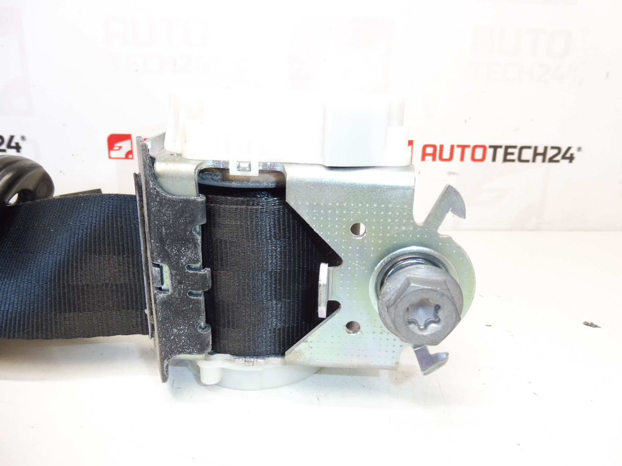 Cinturon seguridad trasero derecho Peugeot 5008 34029945A 8975SJ