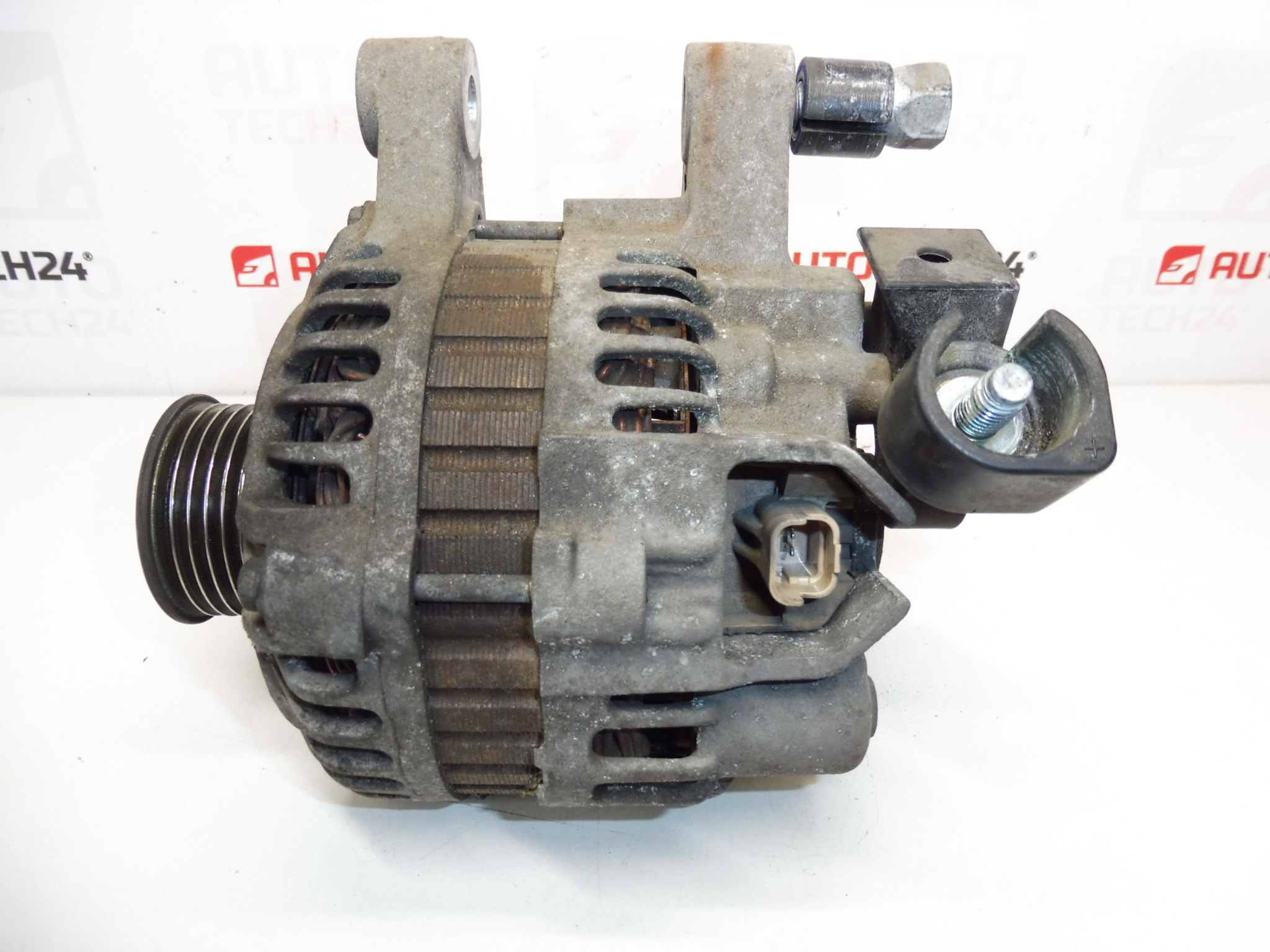 Alternador Mitsubishi CL7 Citroën Peugeot 9638544180 57056C
