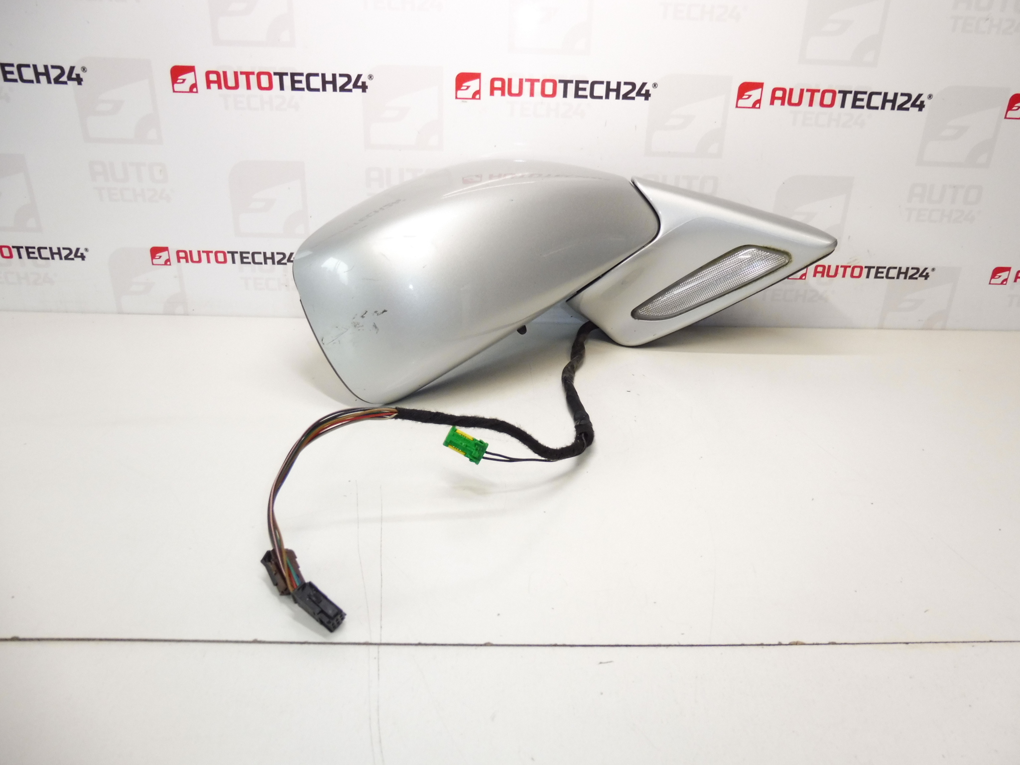 Espejo retrovisor derecho abatible eléctricamente gris EZRC Citroën C8 14888830ZR 8153FW