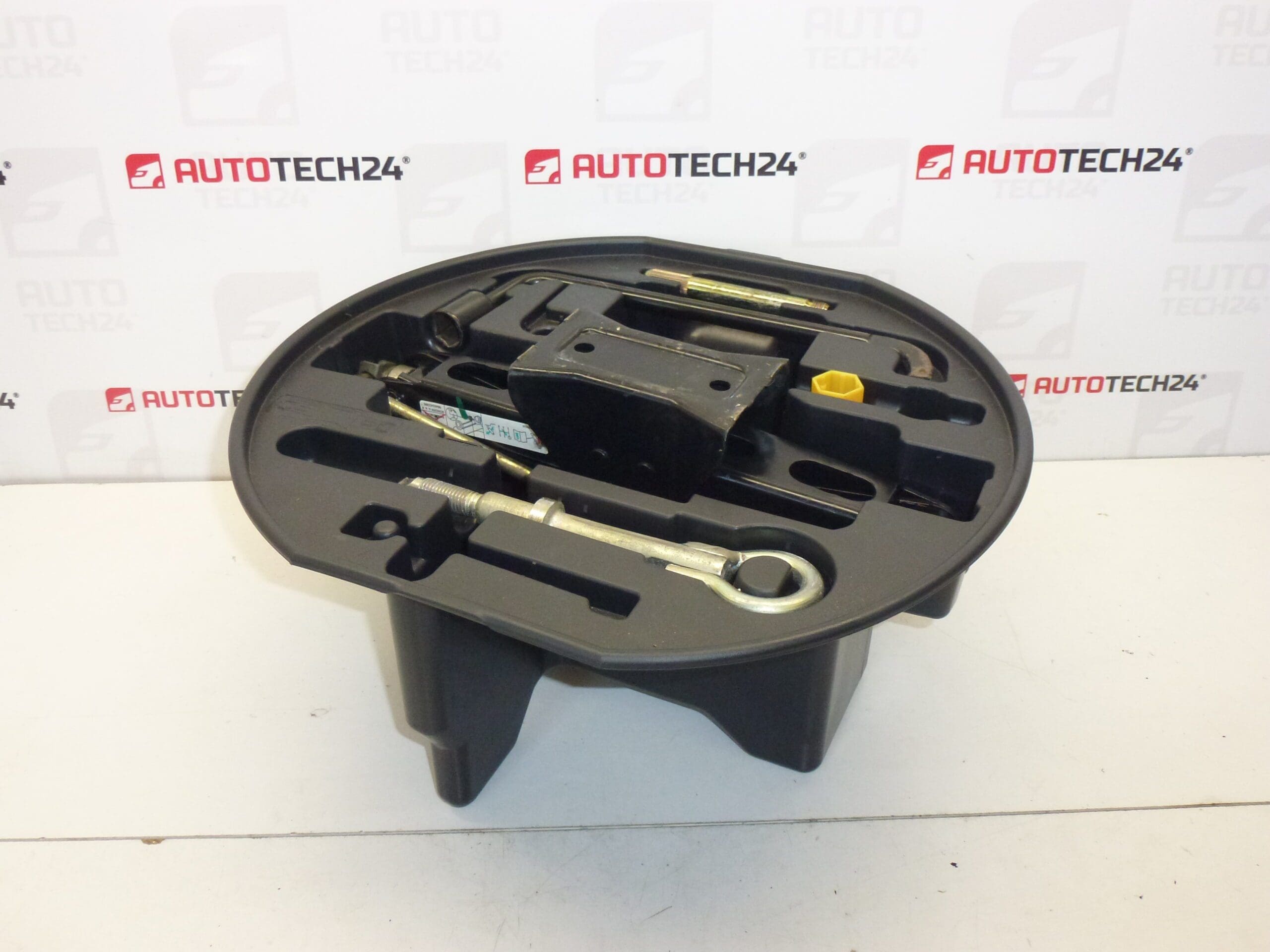 Herramienta, palanca, llave, argolla de remolque Peugeot 307 673687 672594 671739 674416