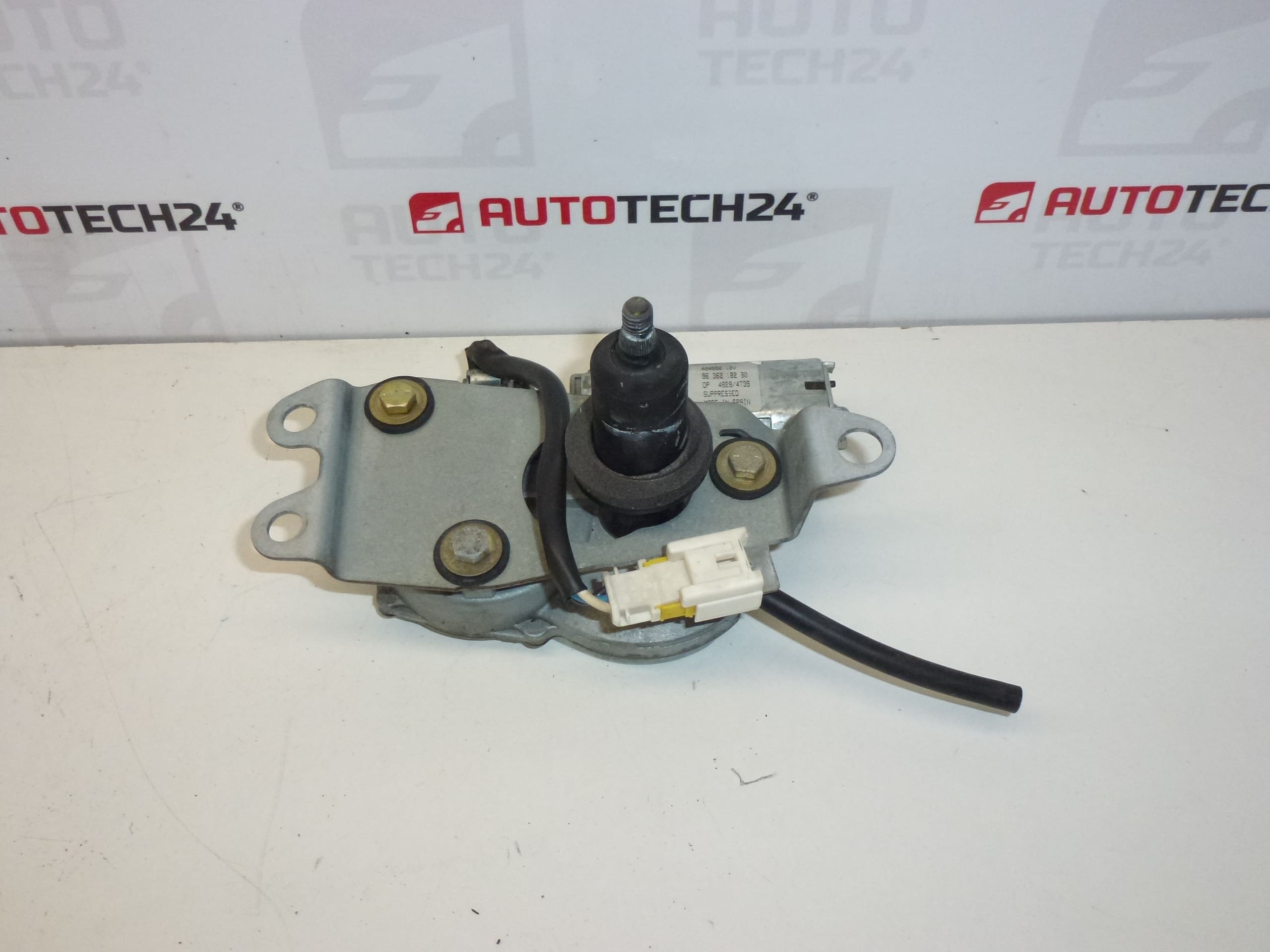 Motor limpiaparabrisas trasero Citroën Xsara 9636218280 6405H2