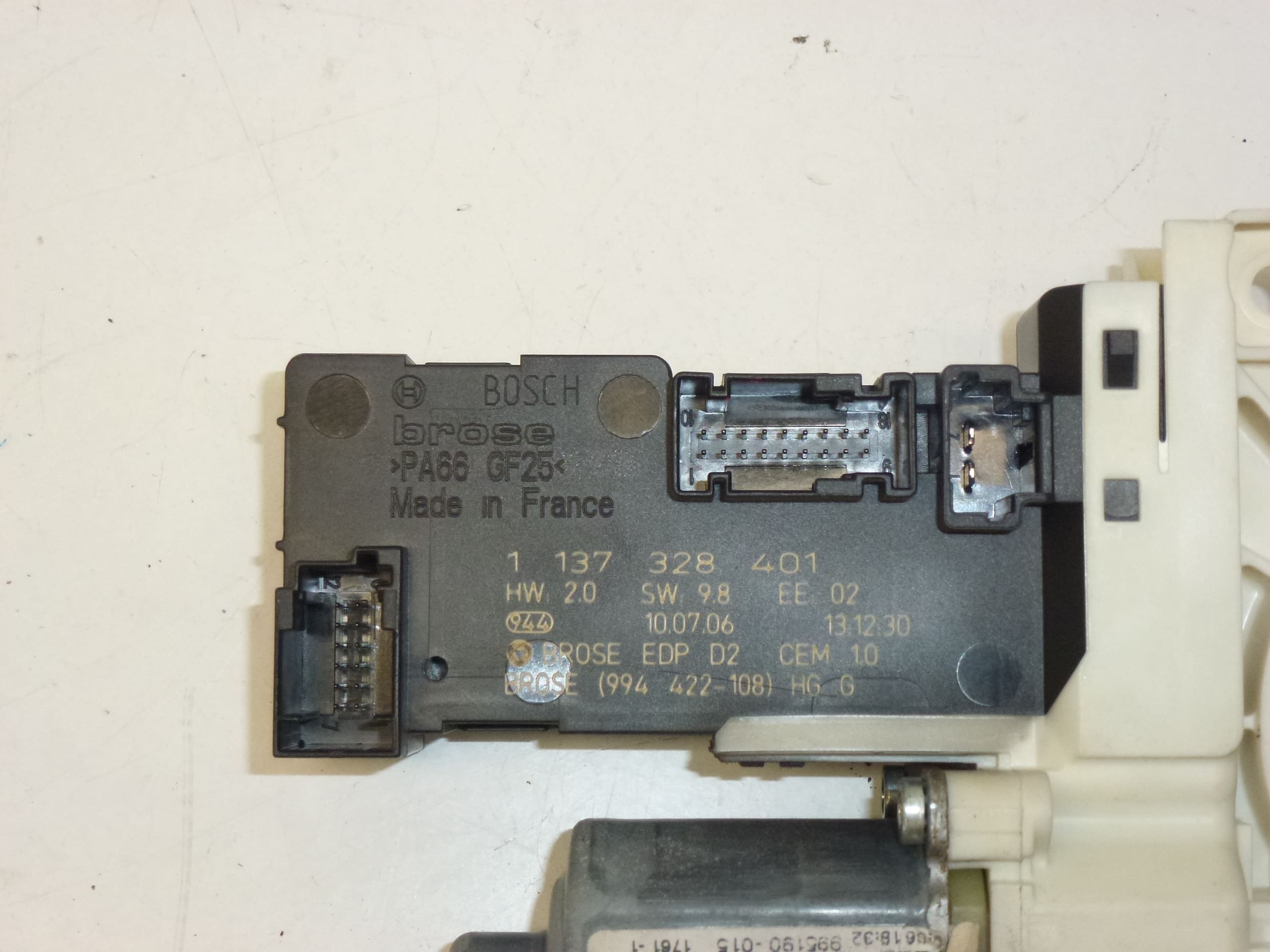 Peugeot 407 Motor de bobinado de ventana izquierda 9663036680 9221Z1