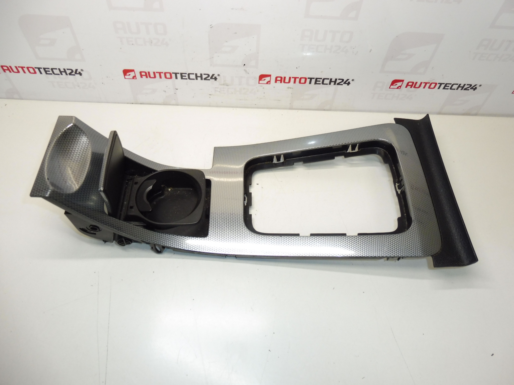 Tapa panel central Peugeot 407 9646824577 7589A4