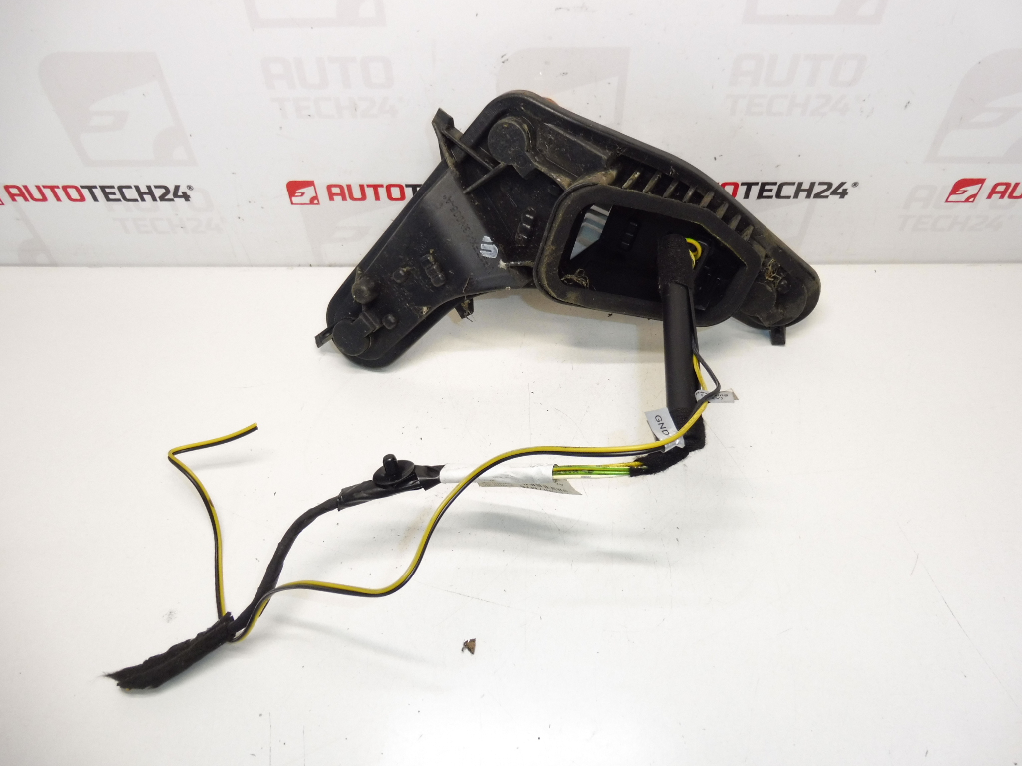 Portalámparas faro trasero izquierdo Peugeot 207 9686566080 6350HQ