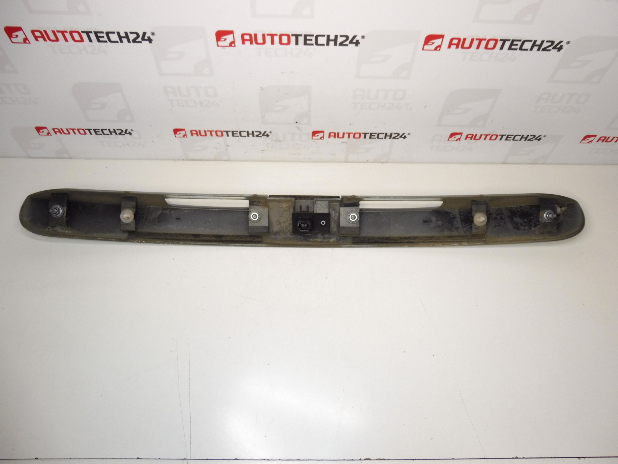 Maneta Peugeot 207 hatchback KGZD 8742L0