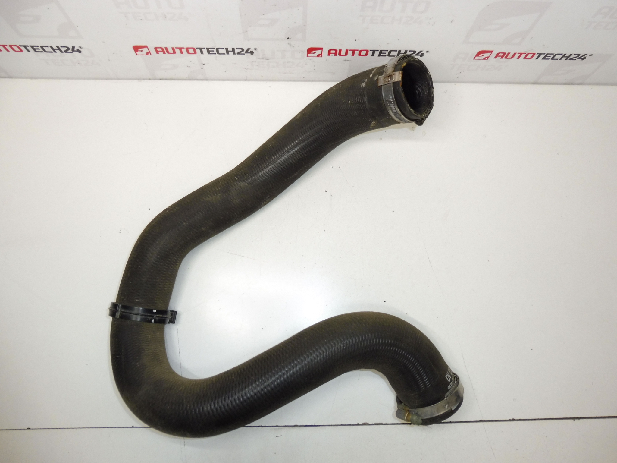 Toma de aire 1.5 HDI Citroën Peugeot 9820100780