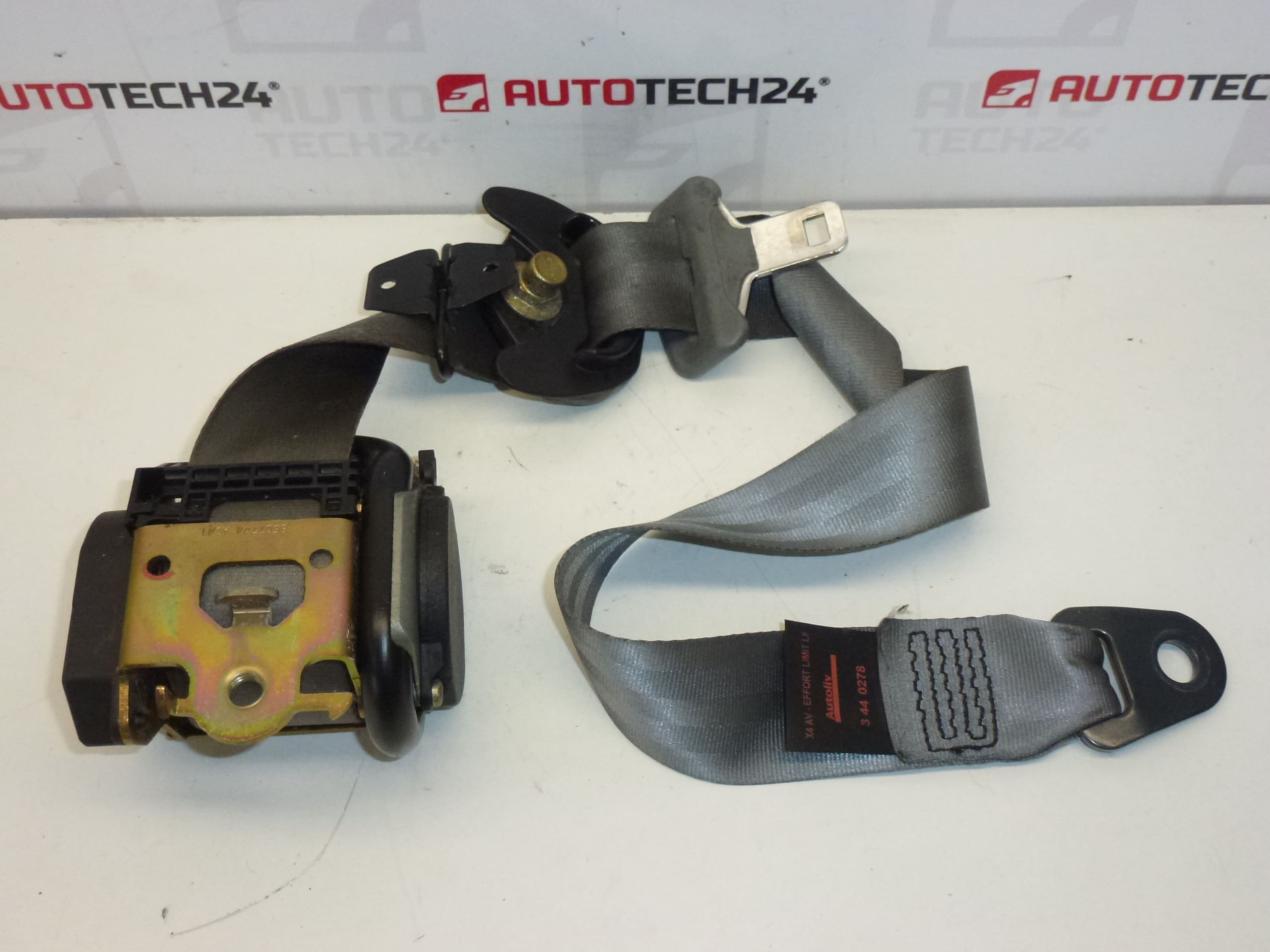 Cinturón de seguridad delantero izquierdo Citroën C5 I 96371870ZH